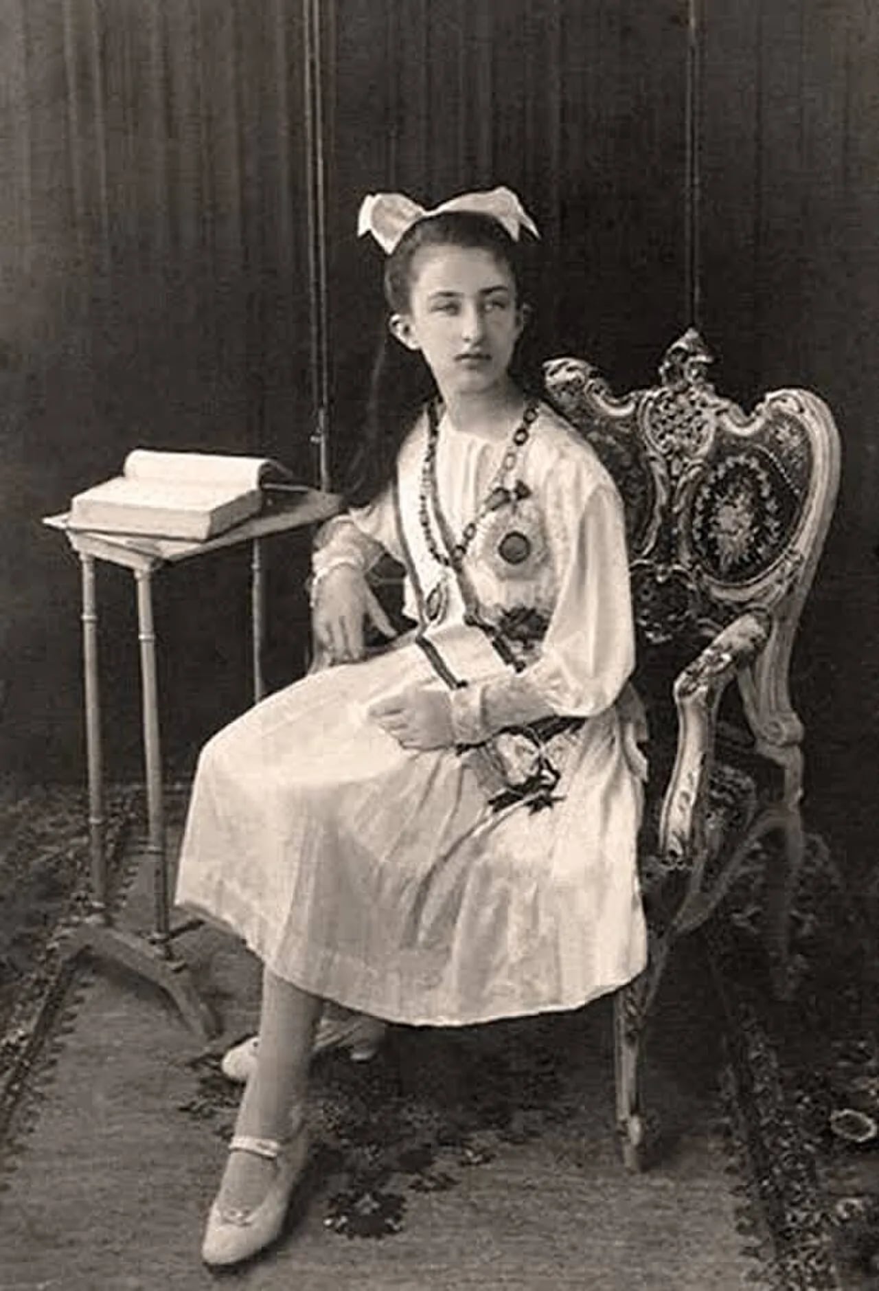 Portrait of Hatice Şükriye Sultan (1906–1972) – memorial page