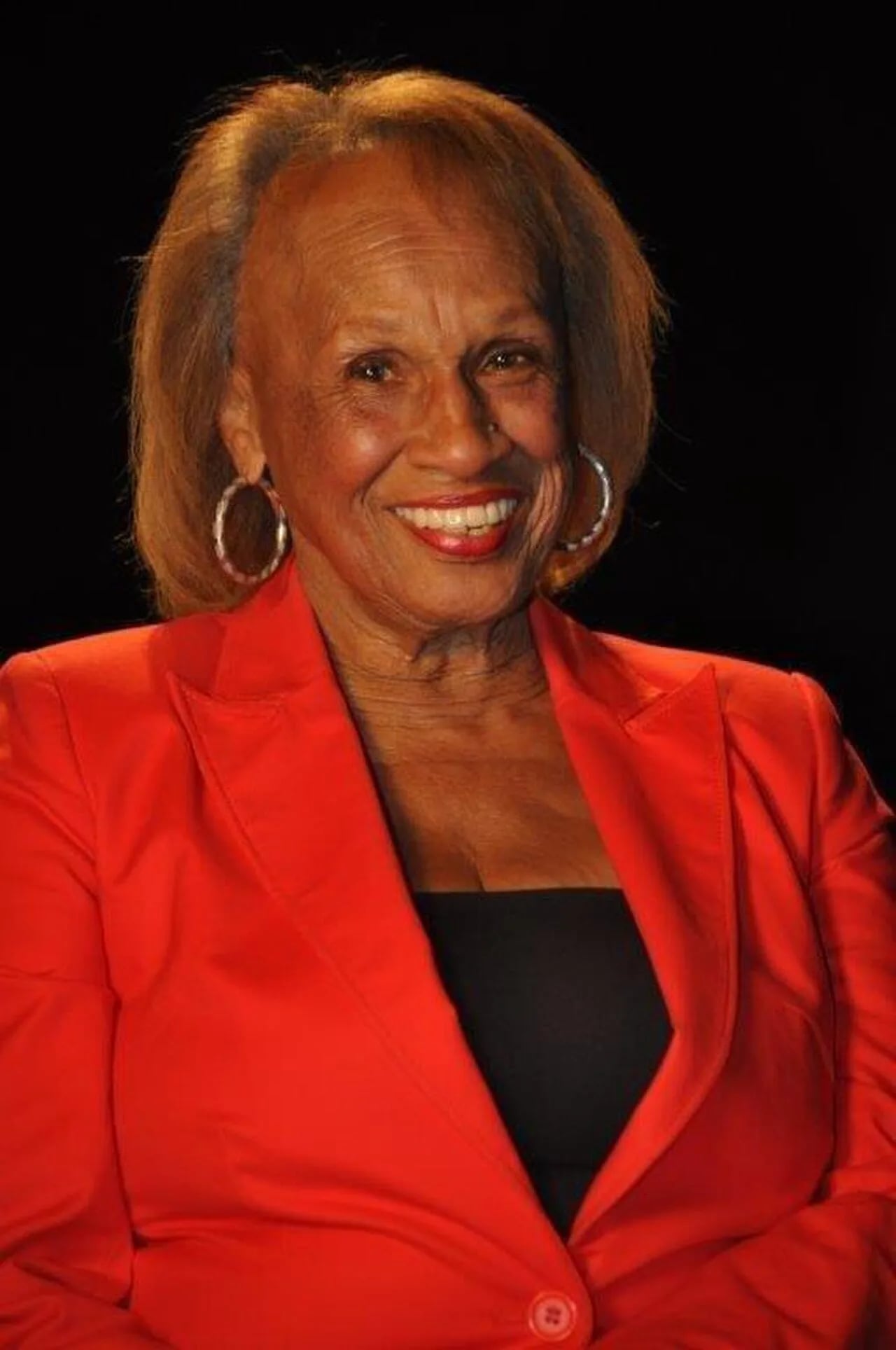 Portrait of Jackie Winters (1937–2019) – memorial page
