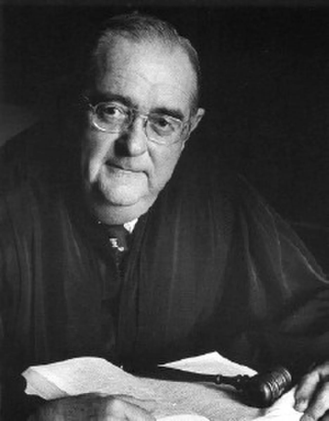 Portrait of James Fleming Gordon (1918–1990) – memorial page