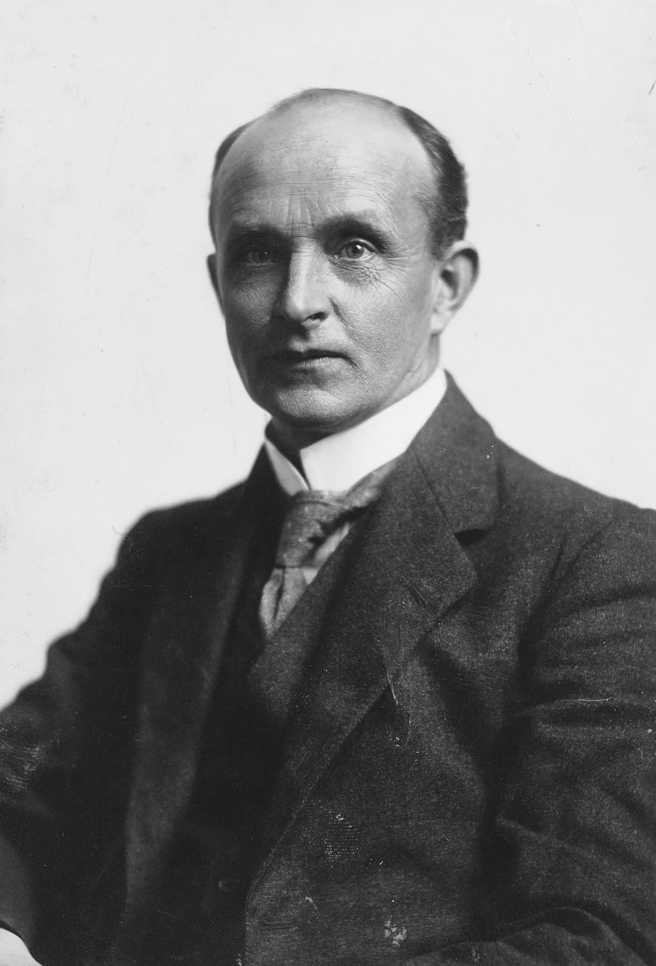 Portrait of James McCombs (1873–1933) – memorial page