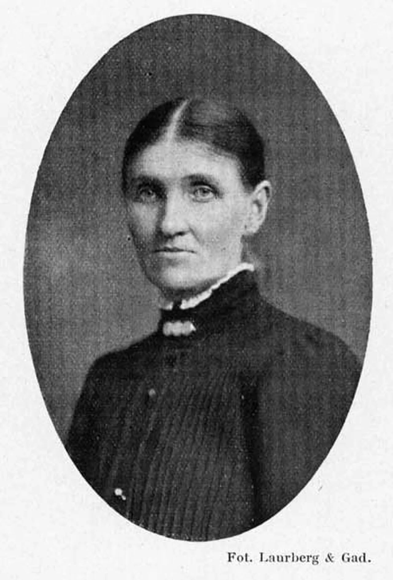 Portrait of Lovise Nielsen (1864–1957) – memorial page