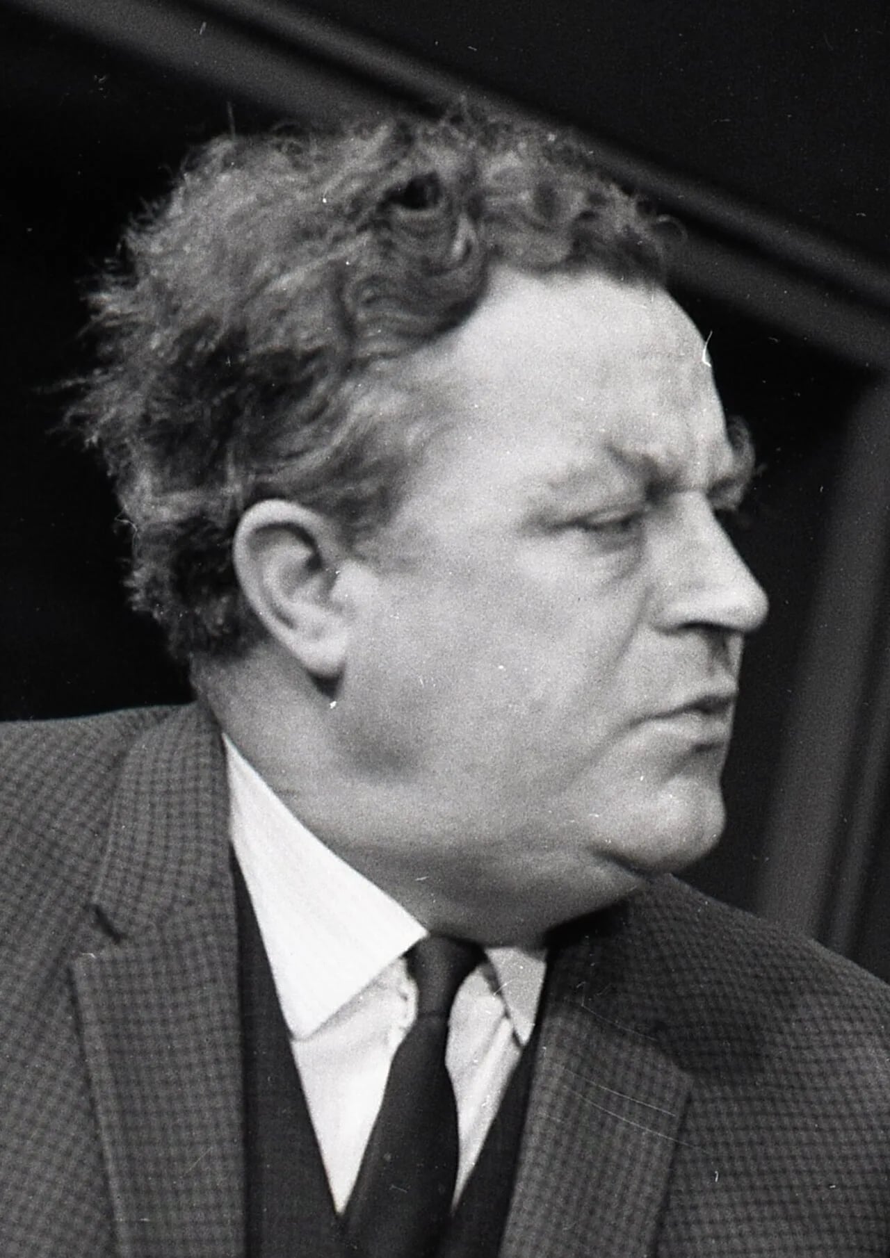 Portrait of John Barrie (1917–1980) – memorial page