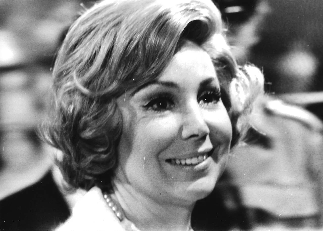 Porträt von Anneliese Rothenberger (1924–2010) – Gedenkseite