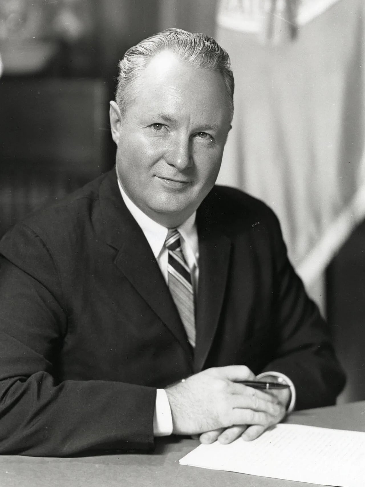 Porträt von John F. Collins (1919–1995) – Gedenkseite