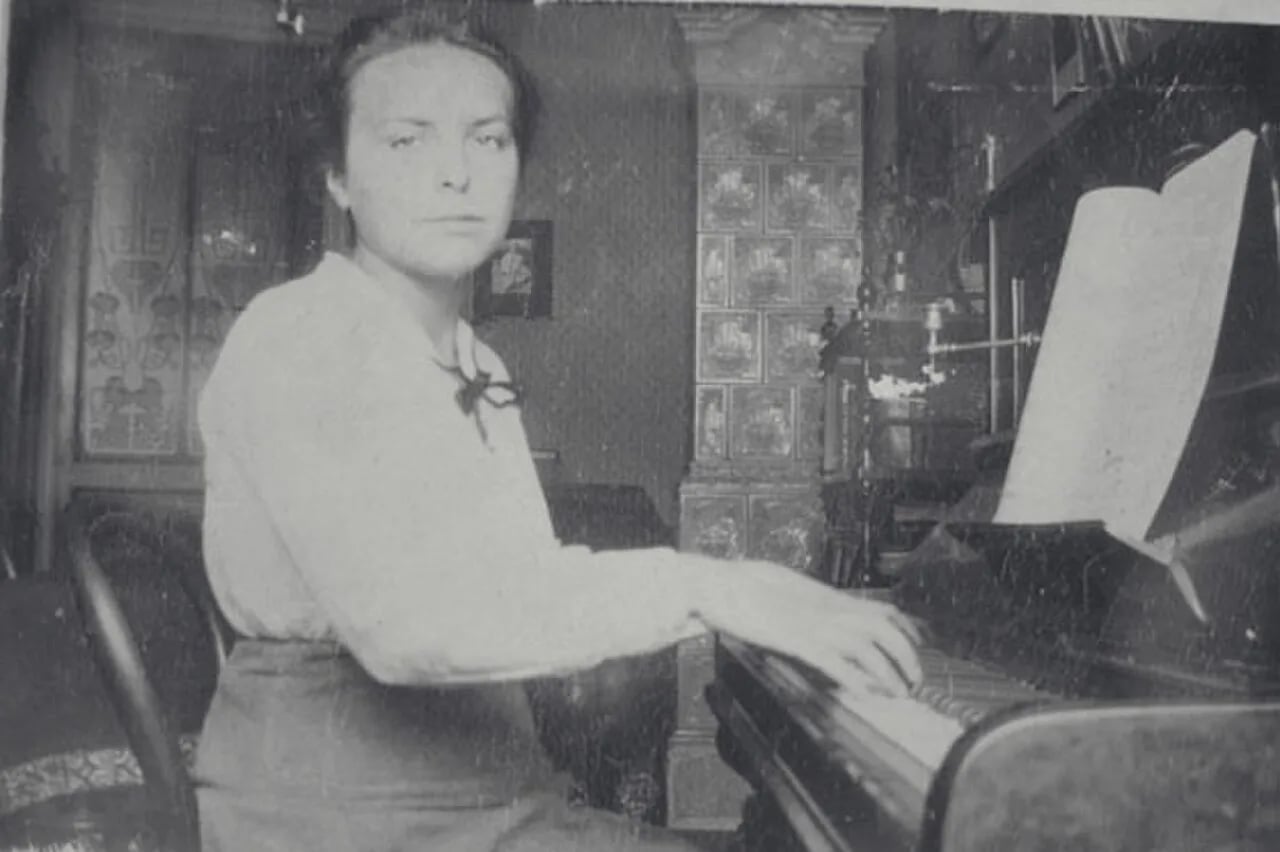 Portrait of Gertrude Urzidil (1898–1977) – memorial page