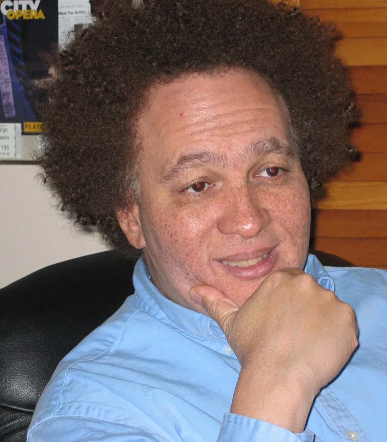 Portrait of Kam Williams (1952–2019) – memorial page