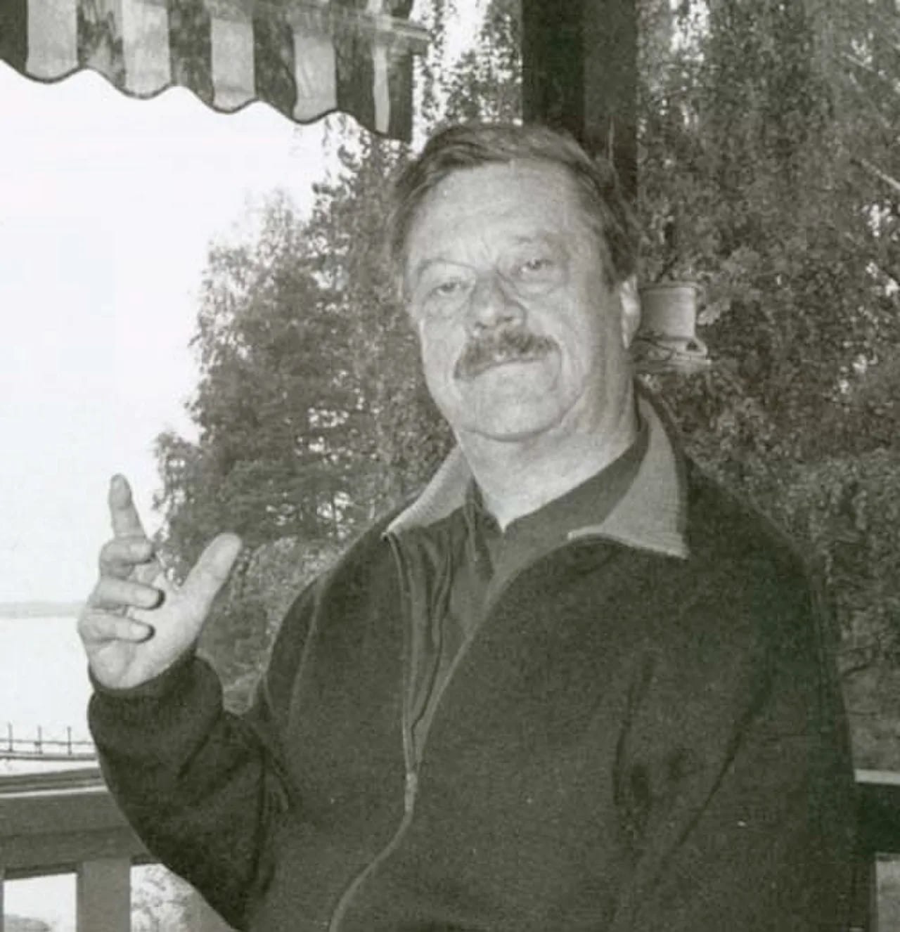 Portrait of Kari Suomalainen (1920–1999) – memorial page