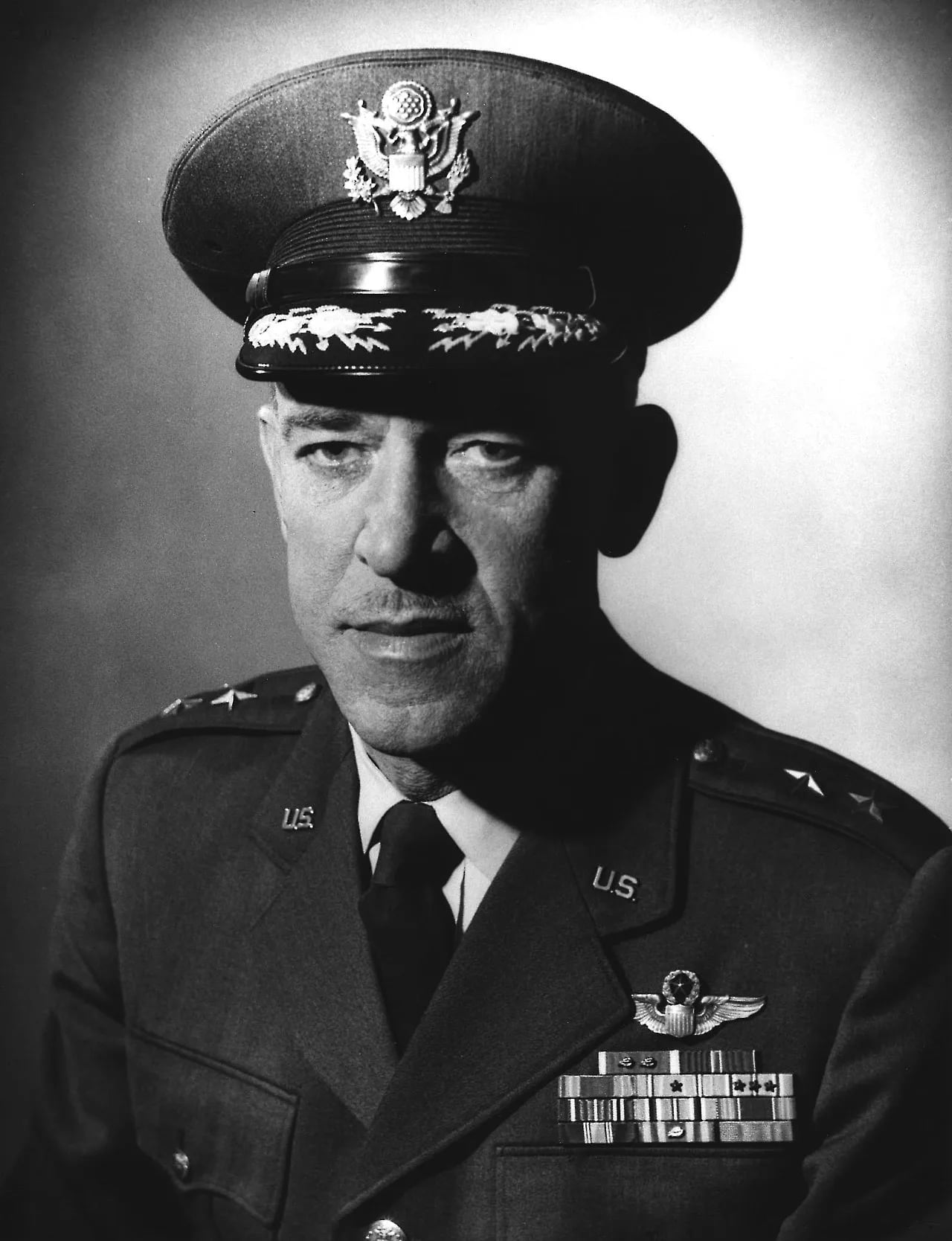 Portrait of Kenneth P. Bergquist (1912–1993) – memorial page