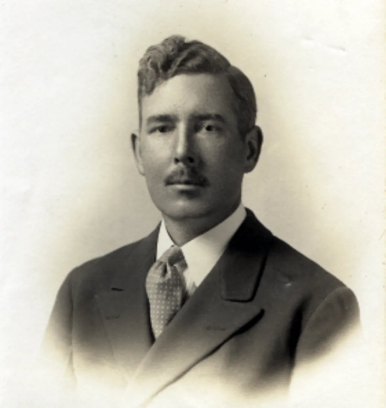 Portrait of Kent Curtis (1890–1957) – memorial page
