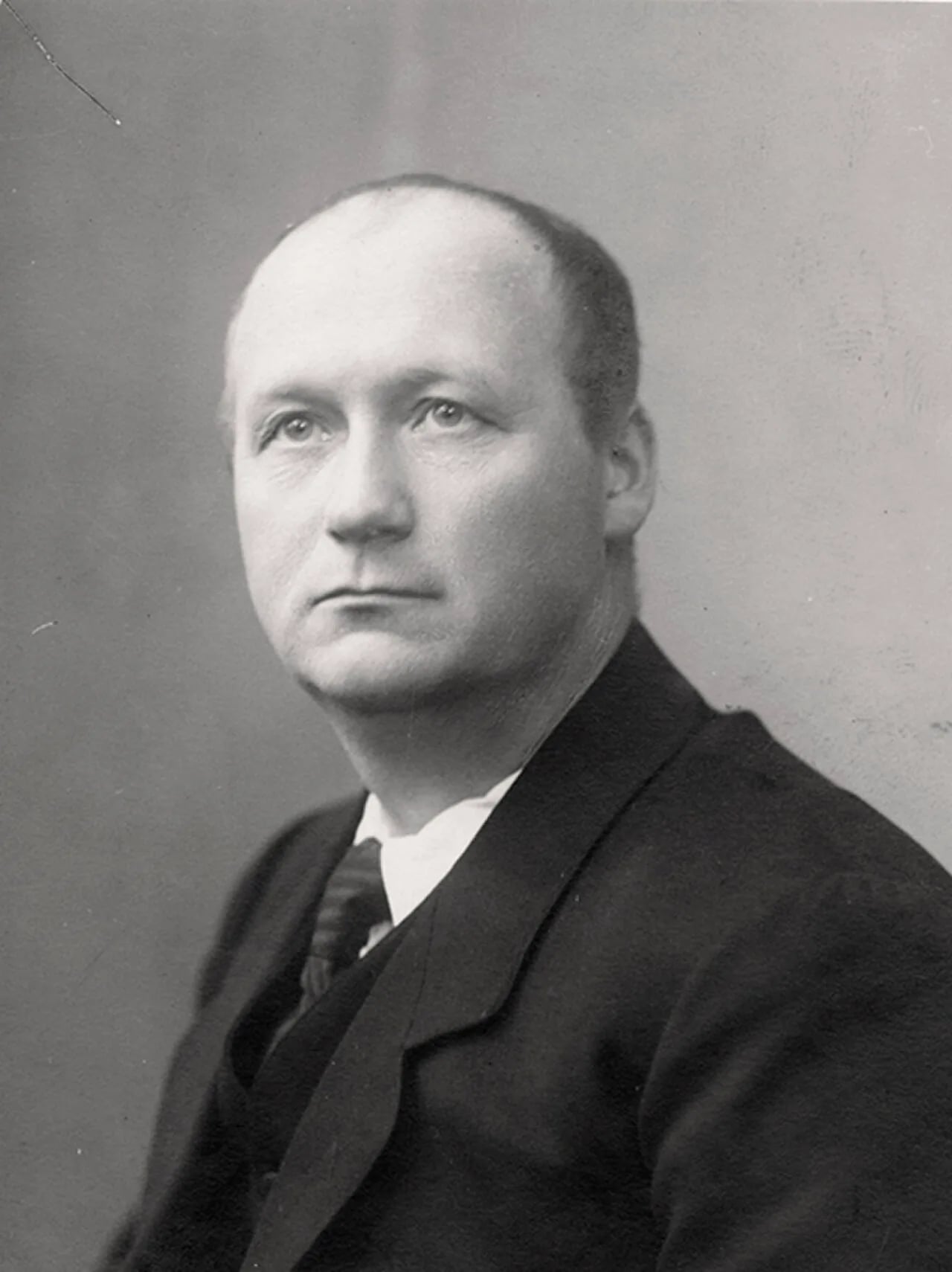 Portrait of Ketil Skogen (1884–1970) – memorial page