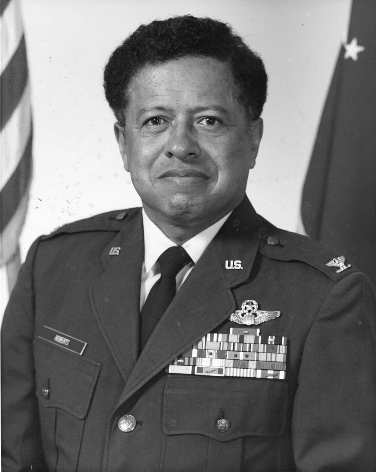 Porträt von Lawrence E. Roberts (1922–2004) – Gedenkseite