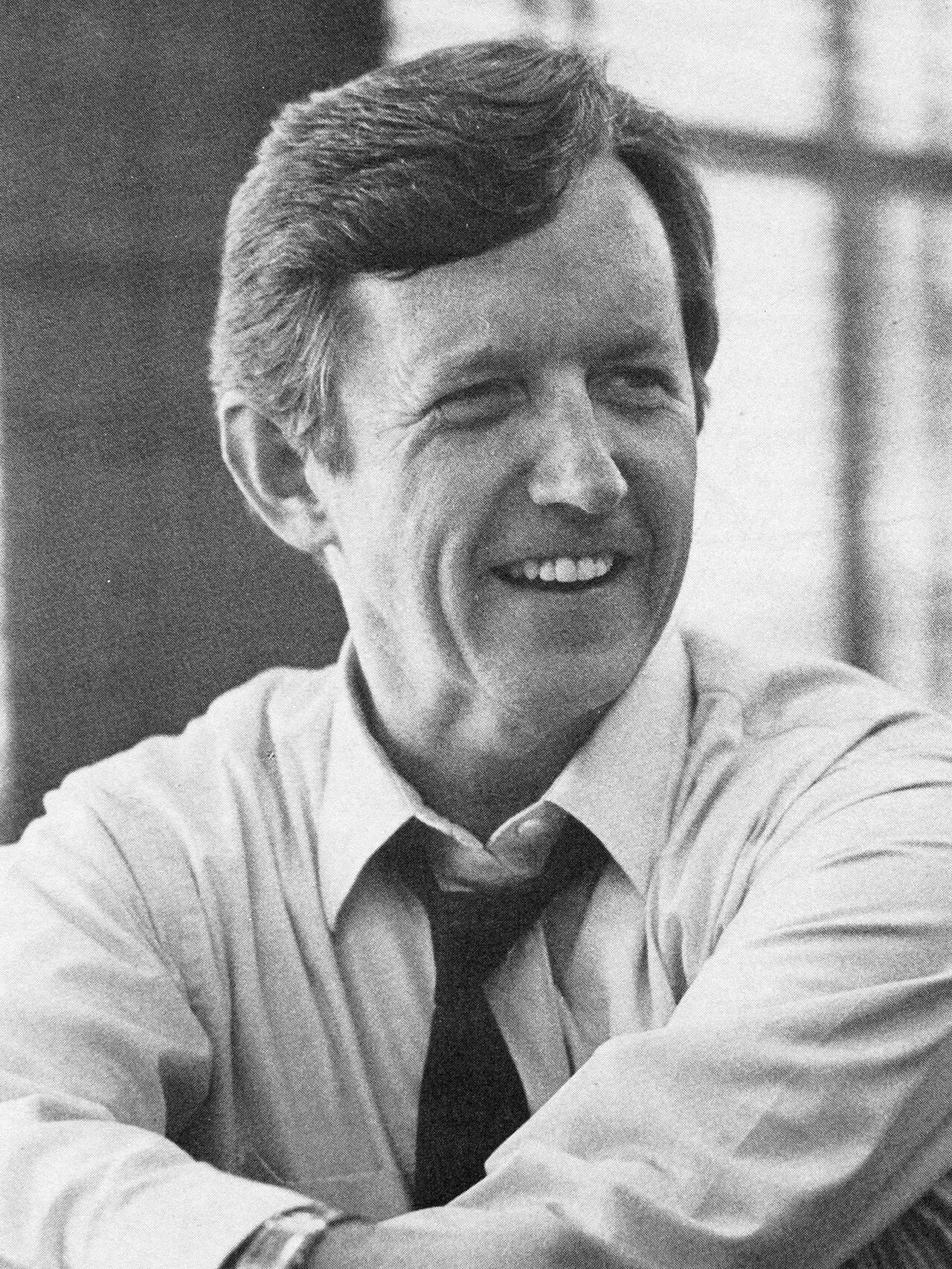 Portrait of Leo T. McCarthy (1930–2007) – memorial page