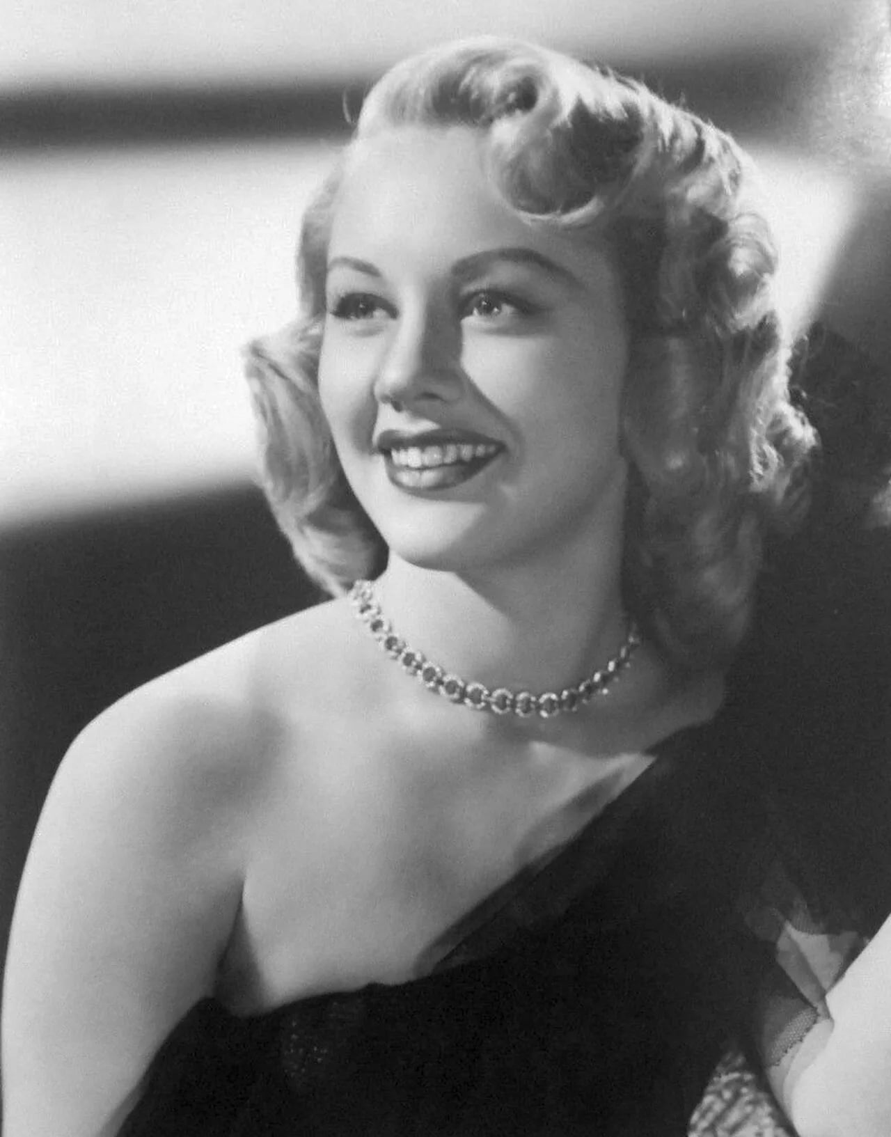 Portrait of Lila Leeds (1928–1999) – memorial page
