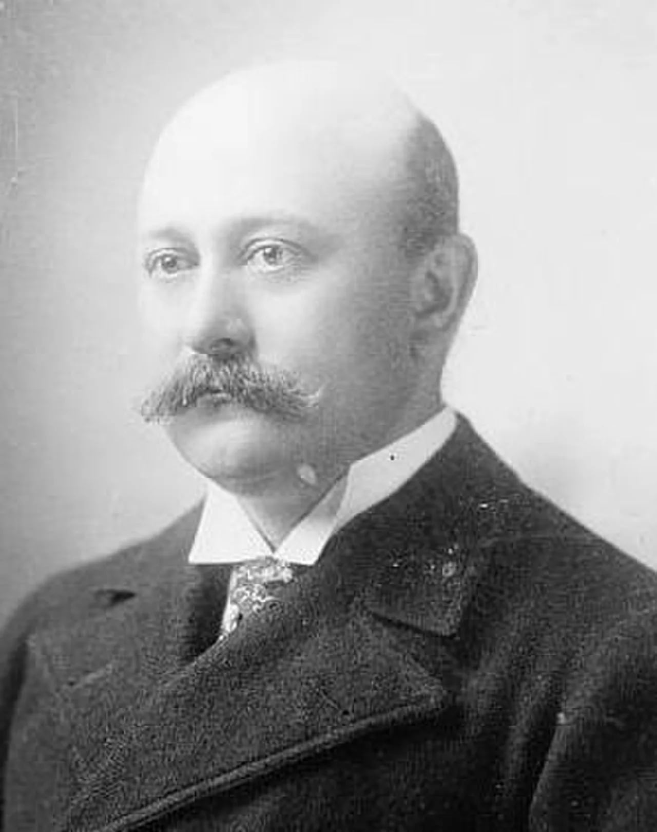 Portrait of Lucius Littauer (1859–1944) – memorial page