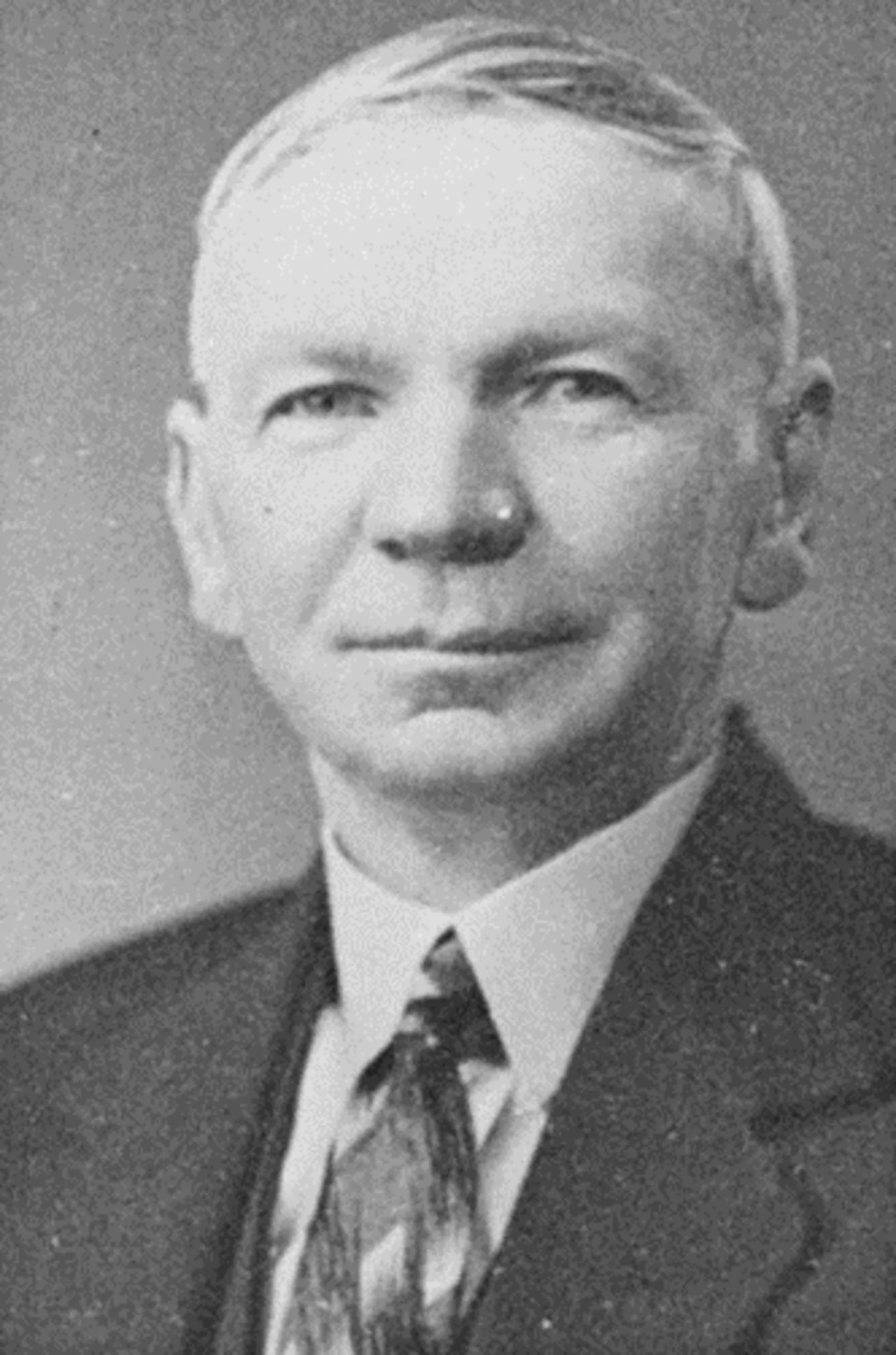 Portrait of Mark Briggs (1884–1965) – memorial page