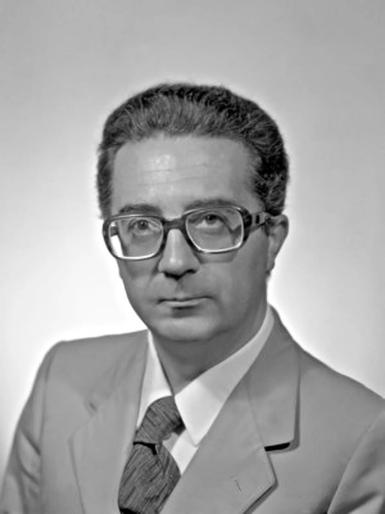 Porträt von Armando Cossutta (1926–2015) – Gedenkseite