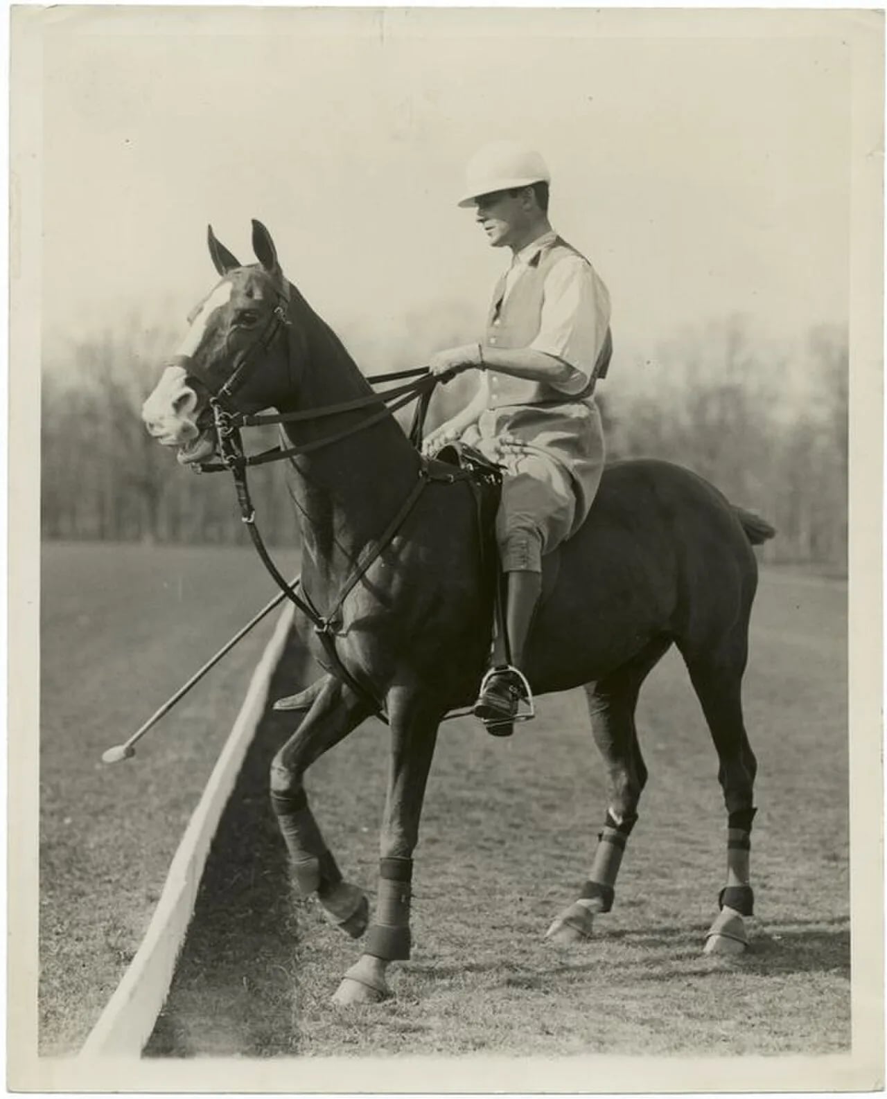 Portrait of Monte Waterbury (1876–1920) – memorial page