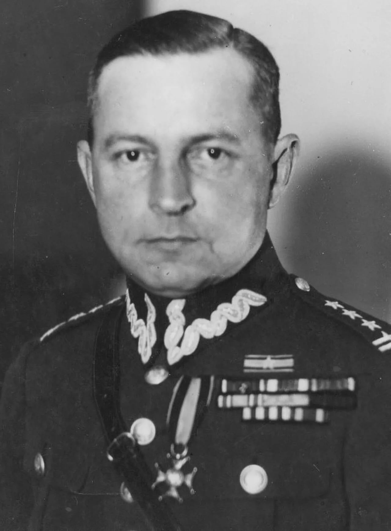 Portrait of Jan Kruszewski (1888–1977) – memorial page