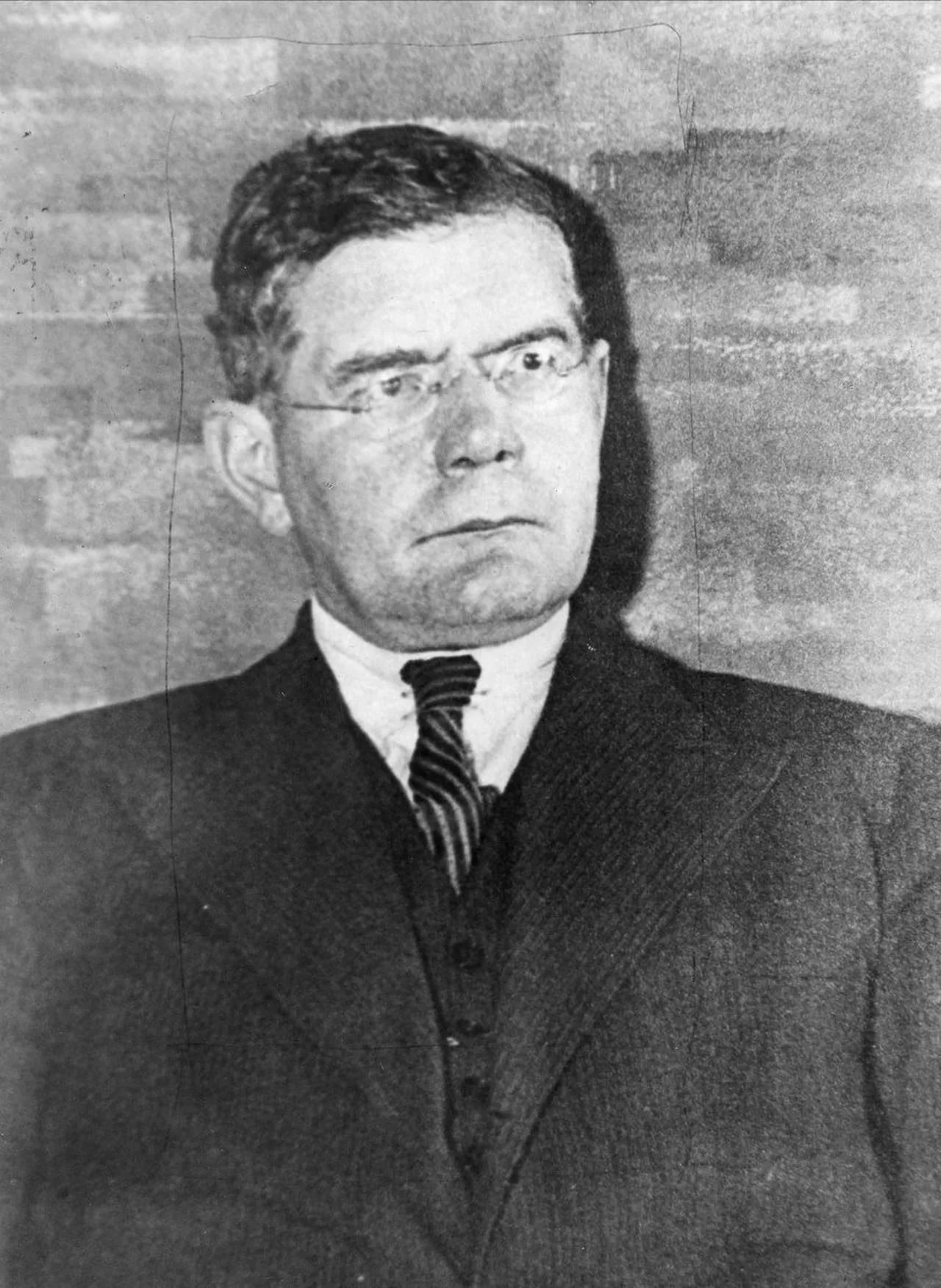 Portrait of Olaf Gjerløw (1885–1949) – memorial page