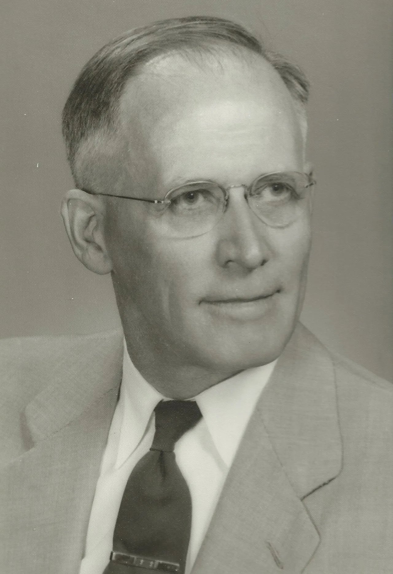 Portrait of H. Orin Halvorson (1897–1975) – memorial page