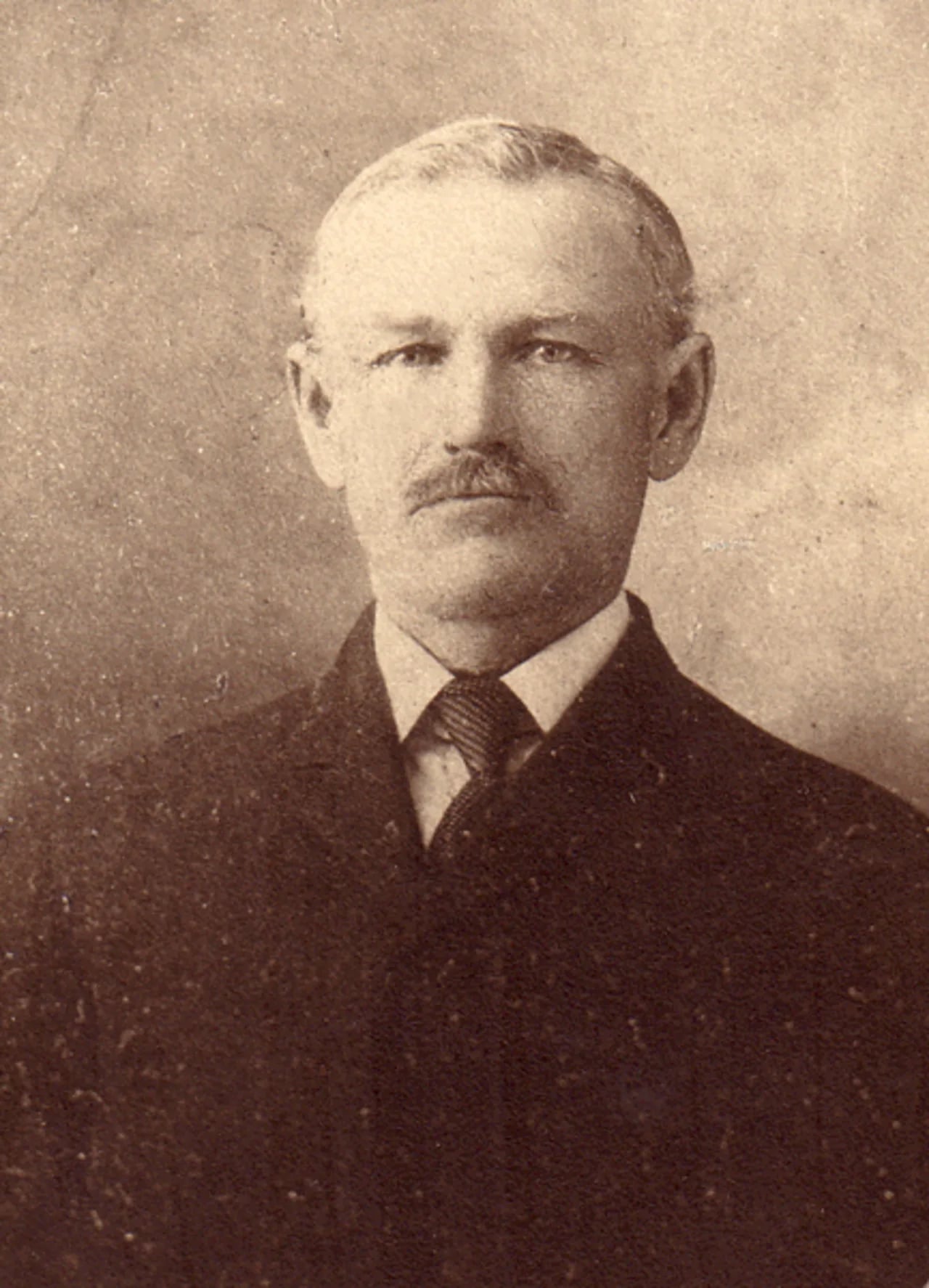 Porträt von Algernon Skinner (1867–1943) – Gedenkseite