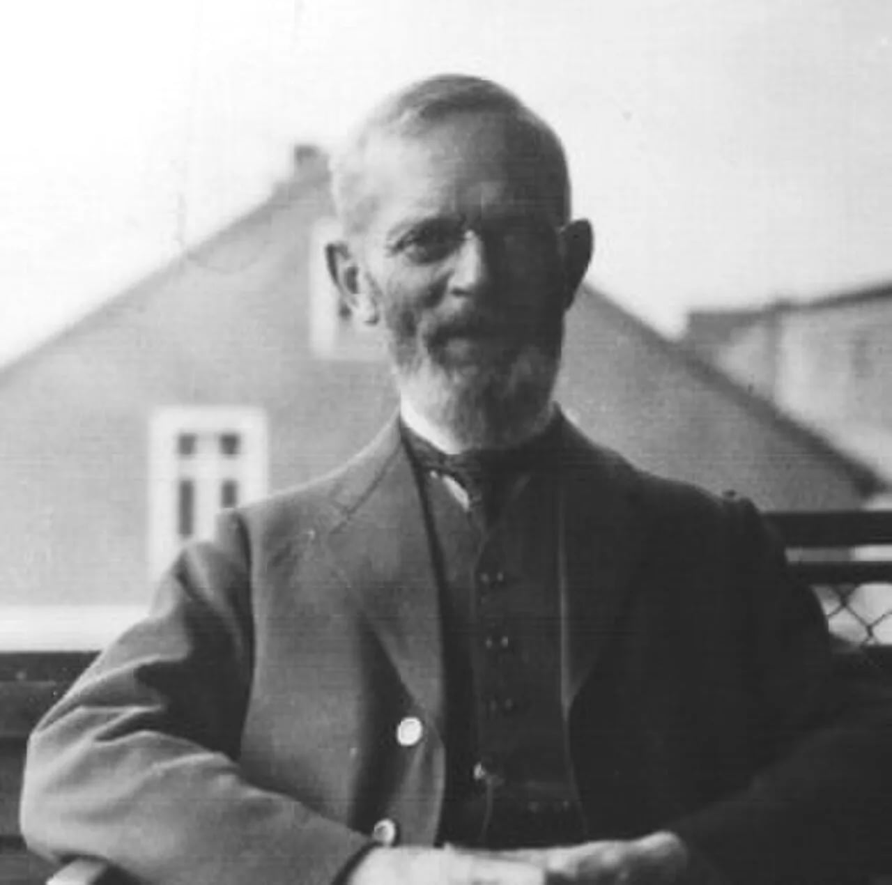 Portrait of Oswald Duda (1869–1941) – memorial page