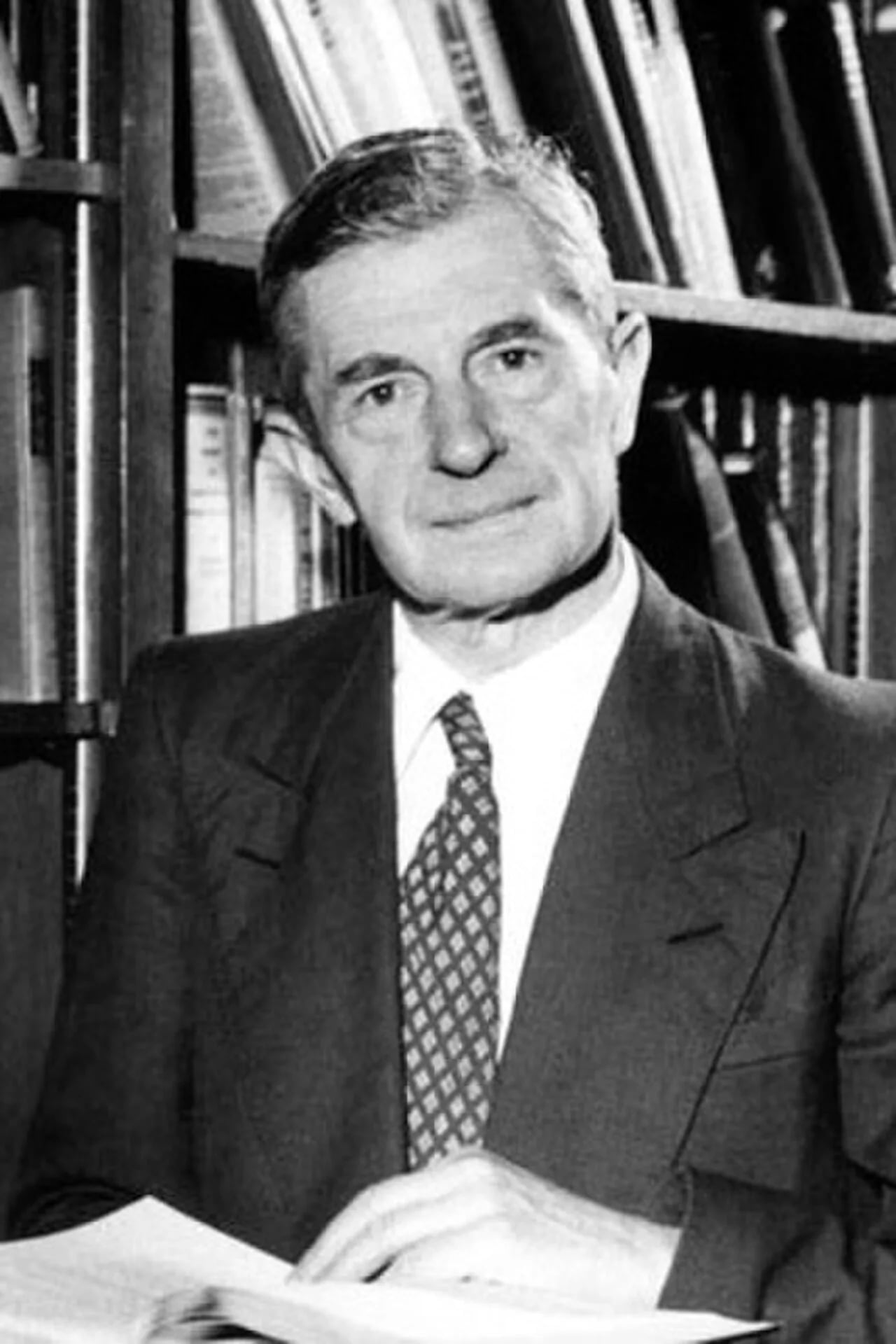 Portrait of Sydney Chapman (1888–1970) – memorial page