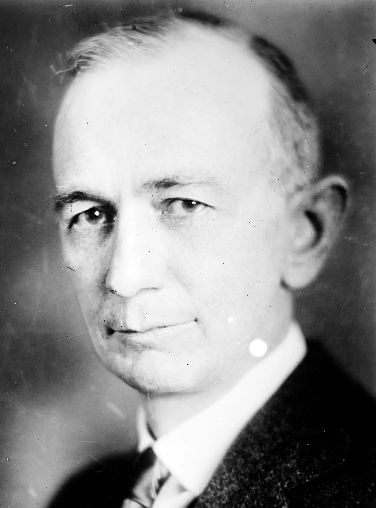 Portrait of Arthur T. Hannett (1884–1966) – memorial page