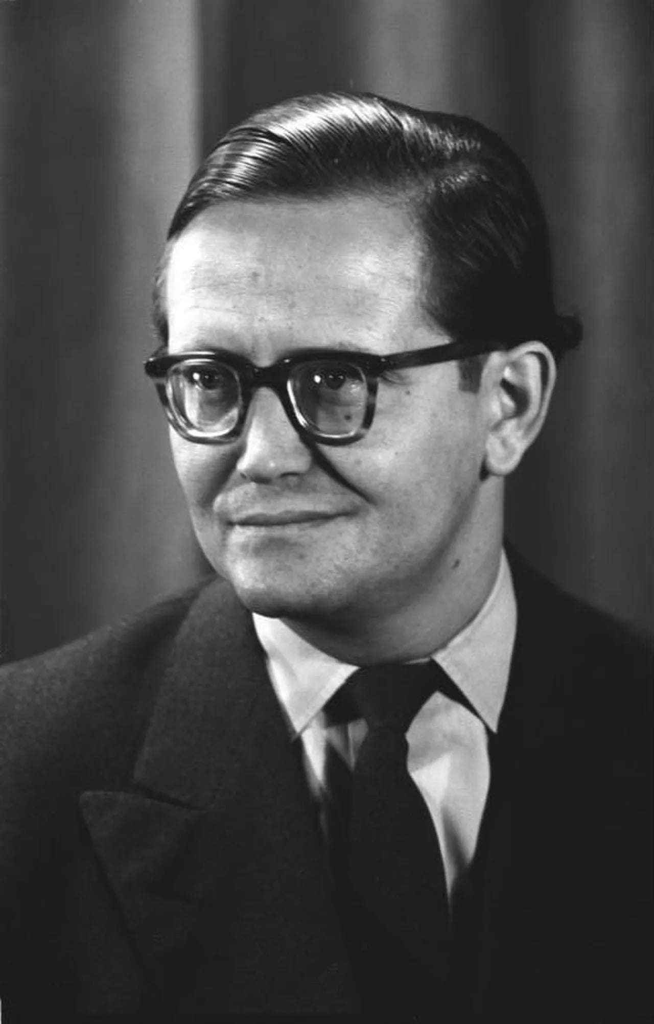 Porträt von Karl-Eduard von Schnitzler (1918–2001) – Gedenkseite