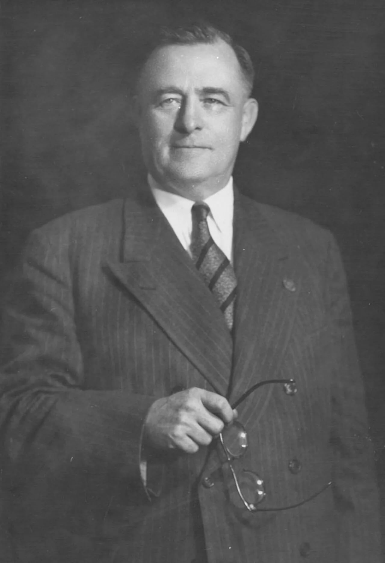 Porträt von Ralph Campney (1894–1967) – Gedenkseite