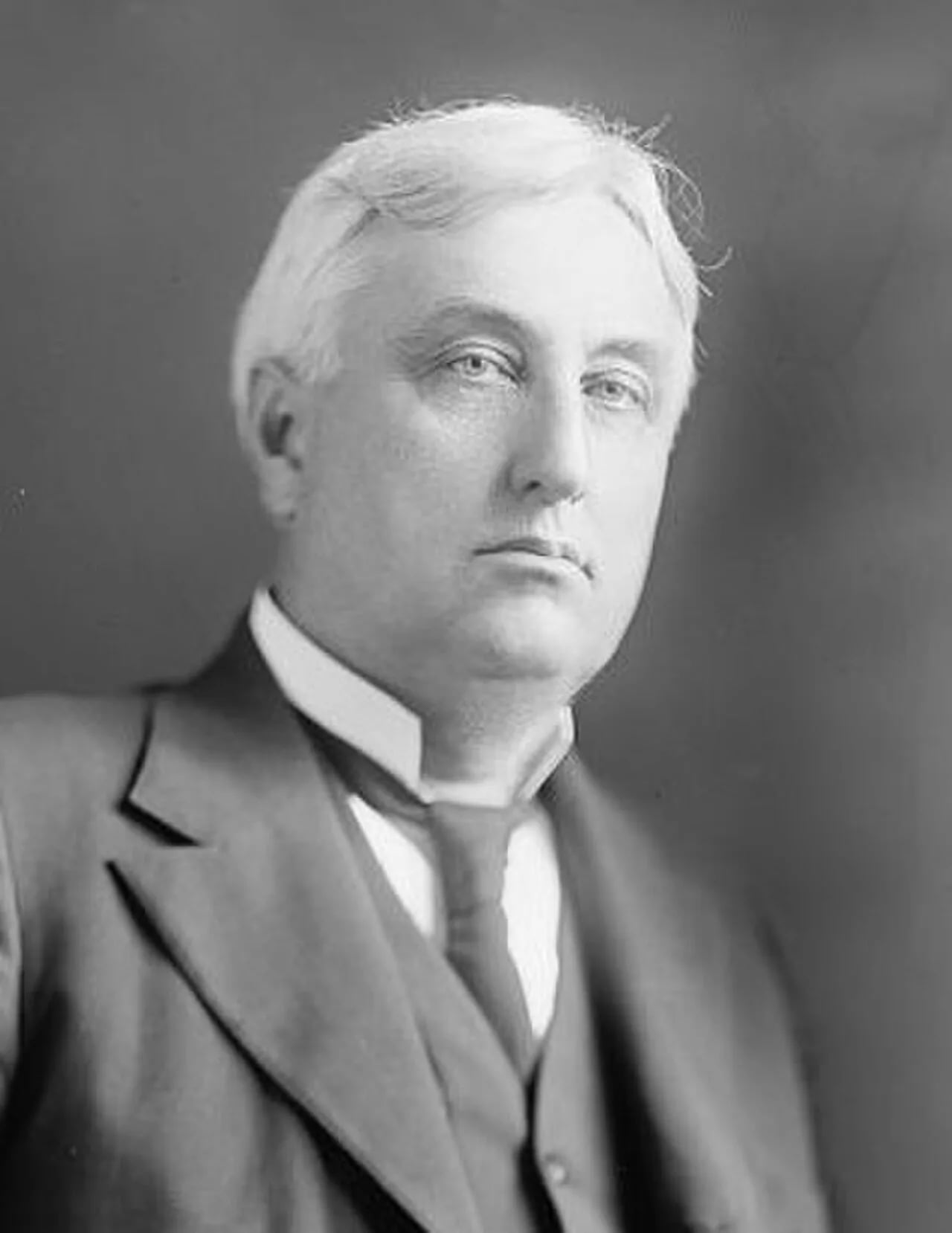 Portrait of Robert Lynn Batts (1864–1935) – memorial page