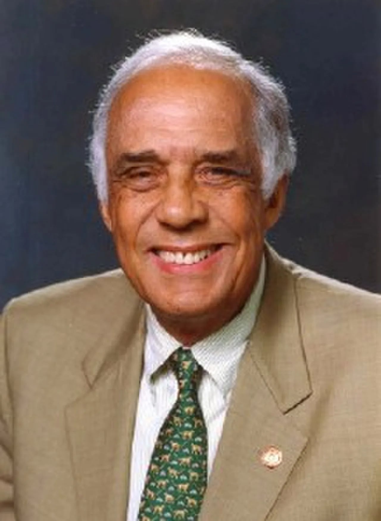 Portrait of Robert Morton Duncan (1927–2012) – memorial page