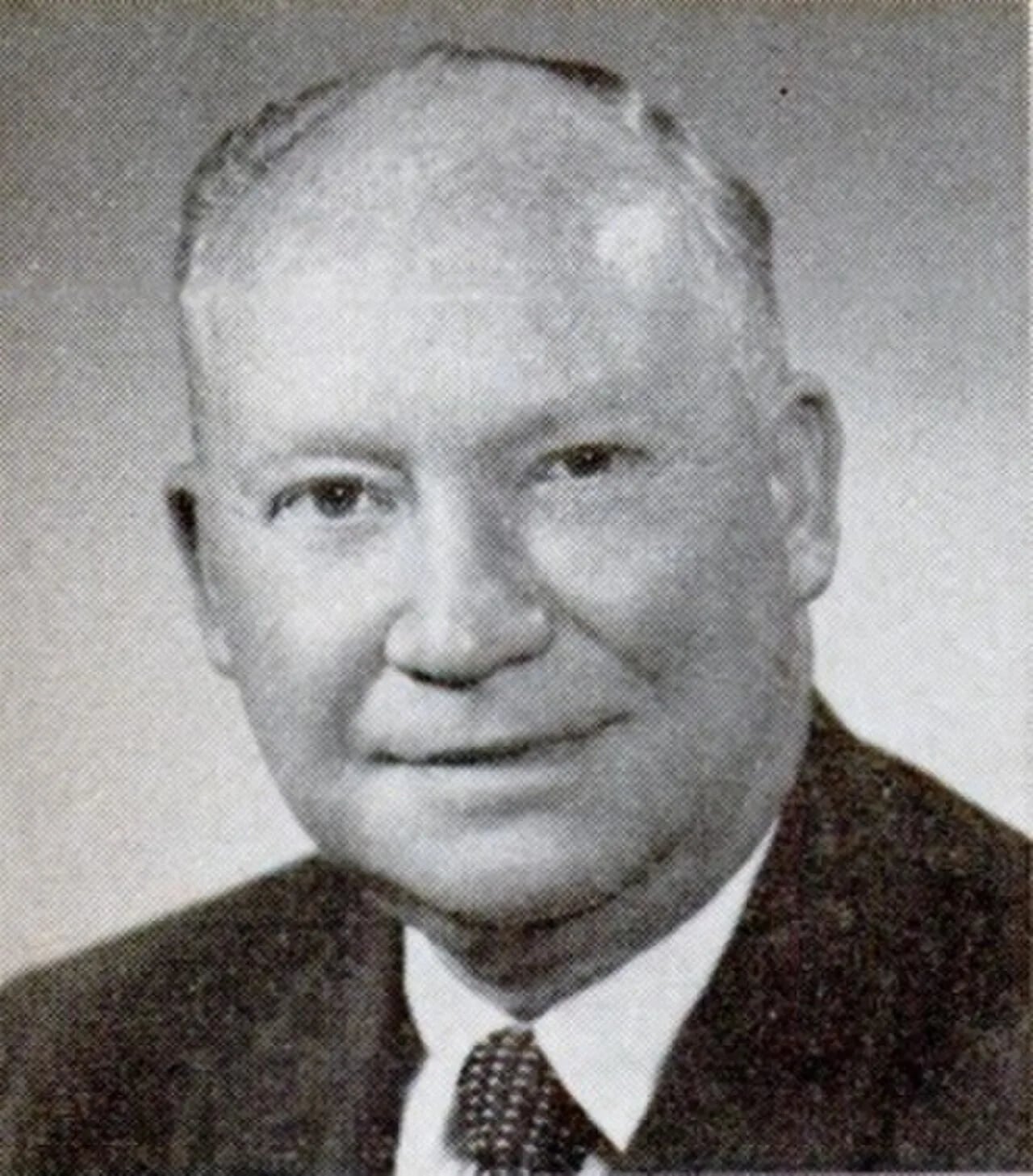 Portrait of Robert T. McLoskey (1907–1990) – memorial page