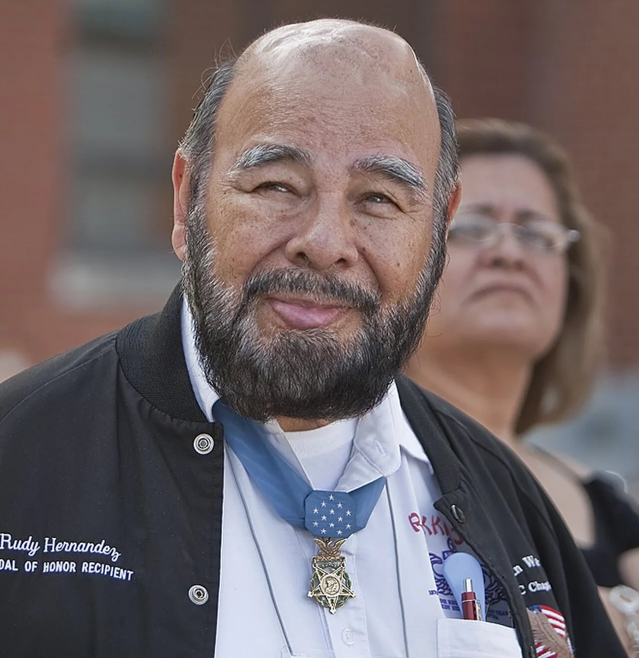 Porträt von Rodolfo P. Hernandez (1931–2013) – Gedenkseite