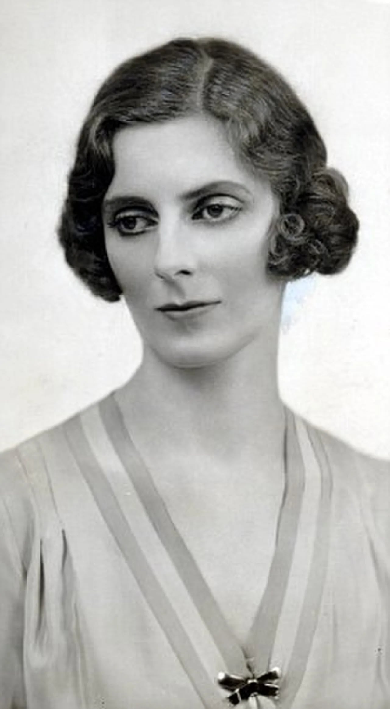 Portrait of Baroness Ashcombe Sonia Cubitt (1900–1986) – memorial page