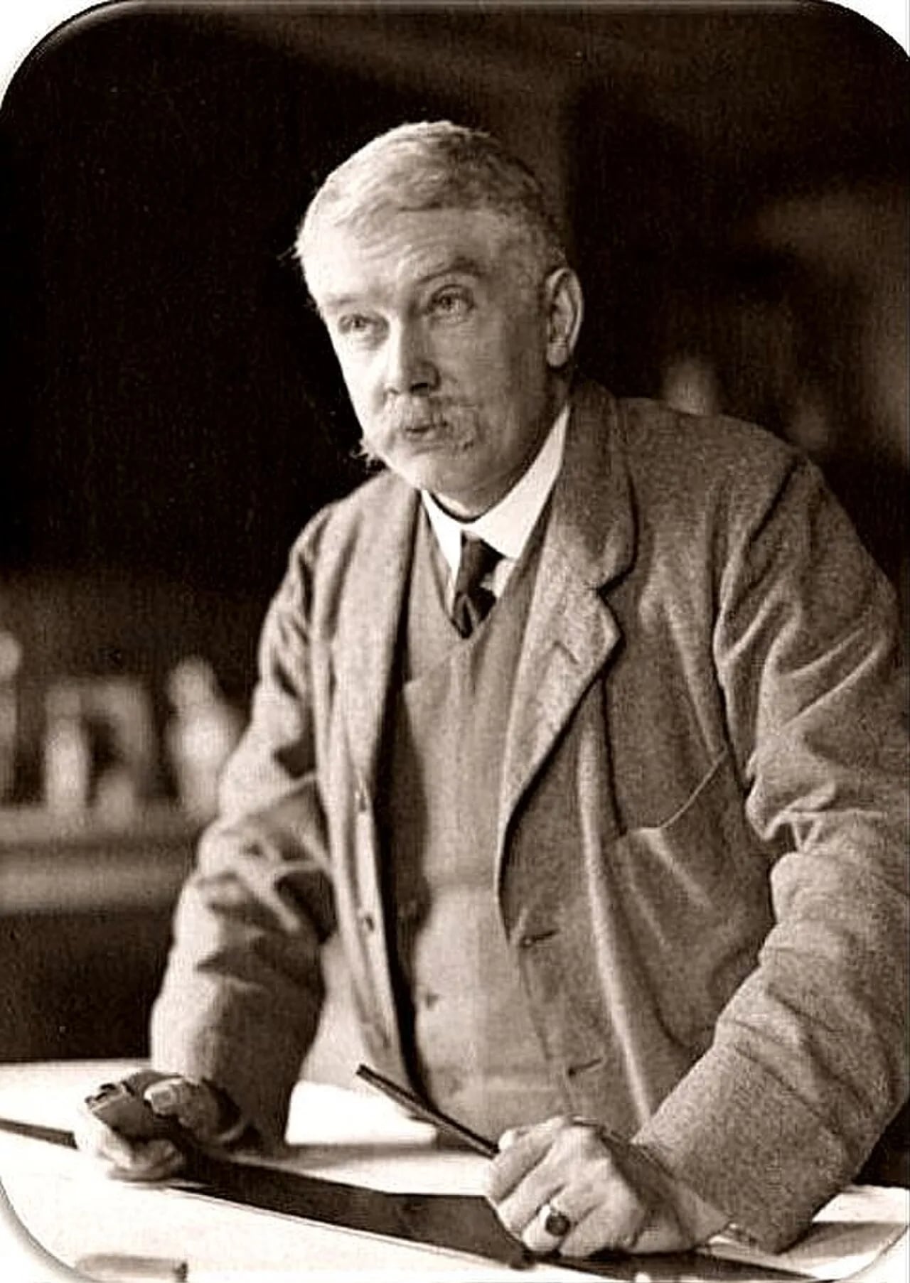 Portrait of Temple Lushington Moore (1856–1920) – memorial page