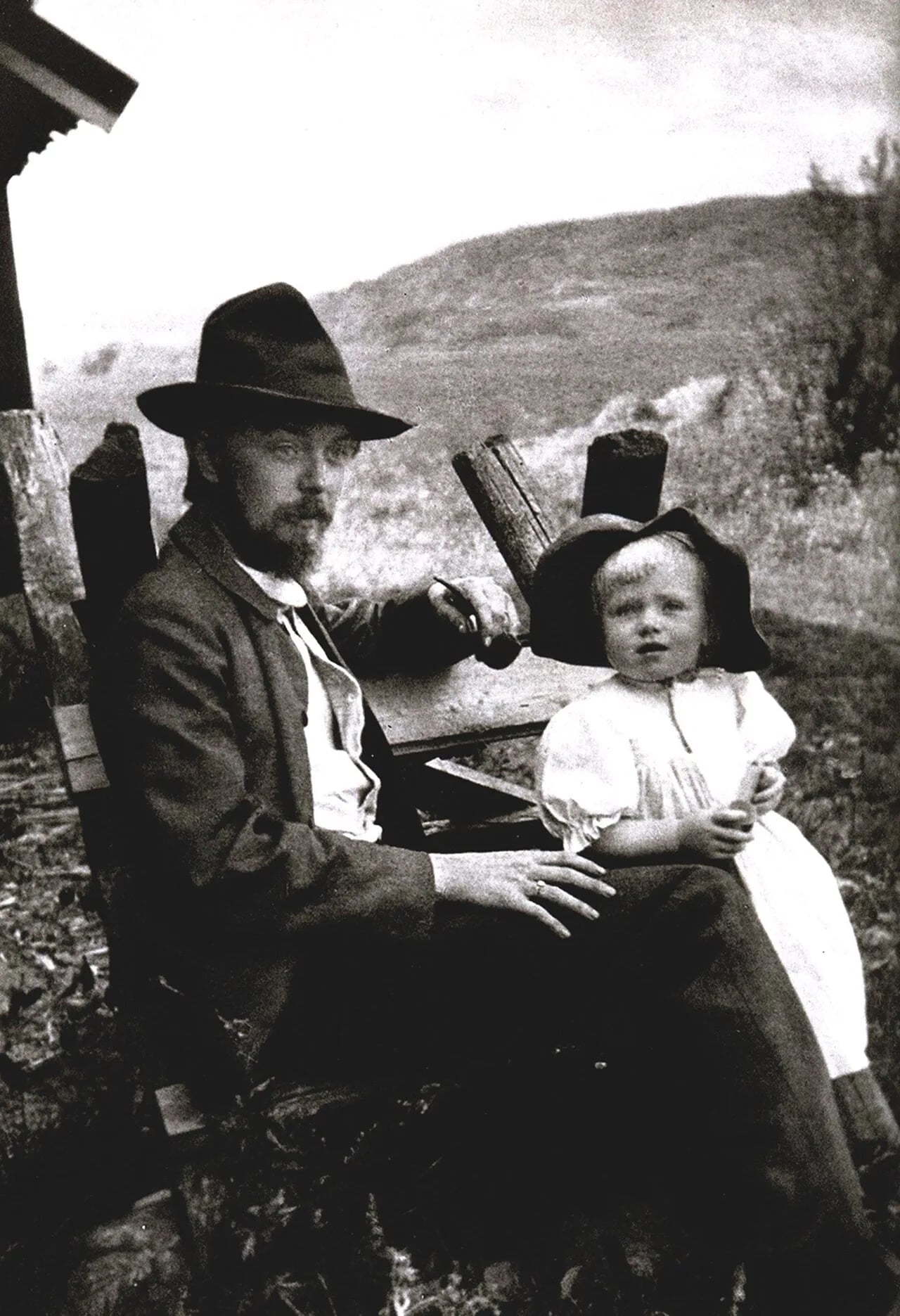 Portrait of Eva Dottern (1906–2004) – memorial page
