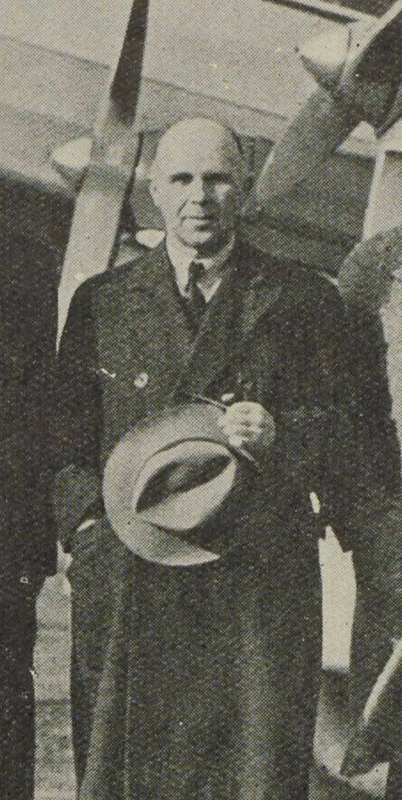 Portrait of Thomas Vernon Griffiths (1894–1985) – memorial page