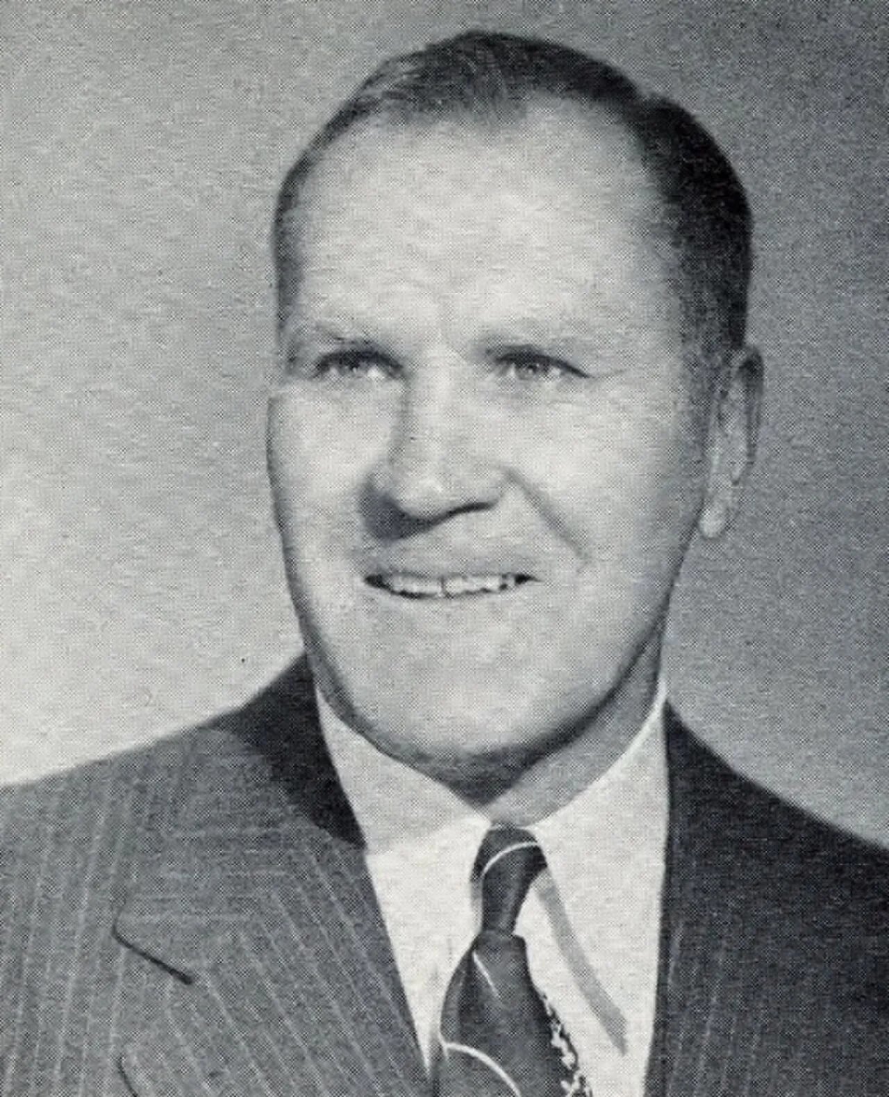 Portrait of Vadal Peterson (1892–1976) – memorial page