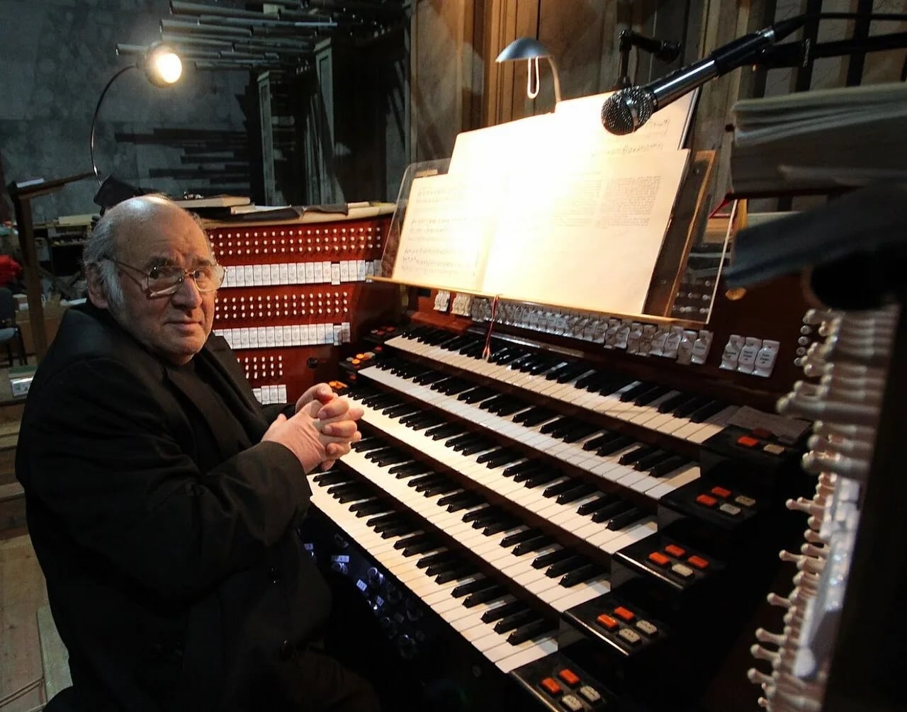 Portrait of István Baróti (1940–2014) – memorial page