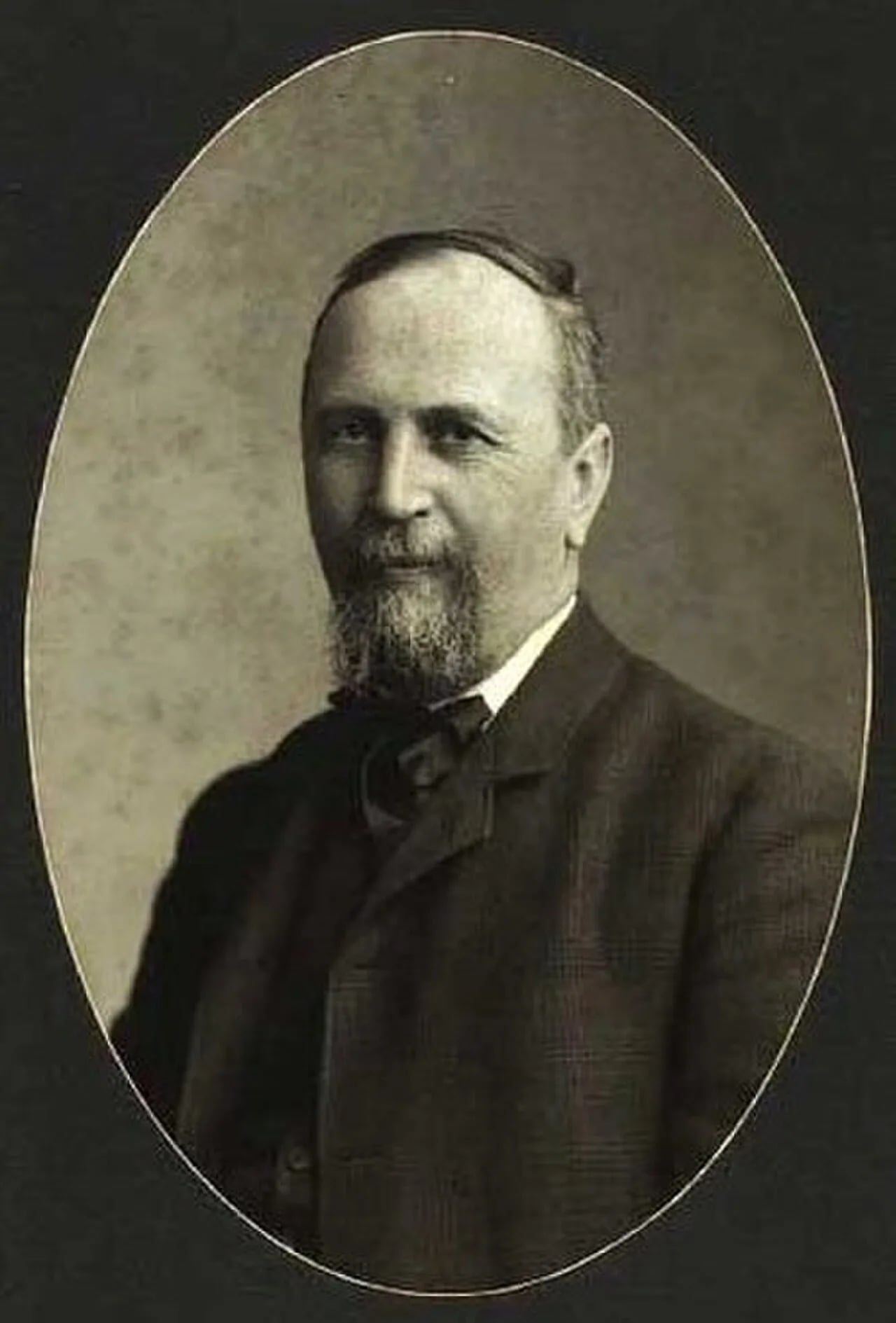Portrait of Vilhelm Ahlmann (1852–1928) – memorial page