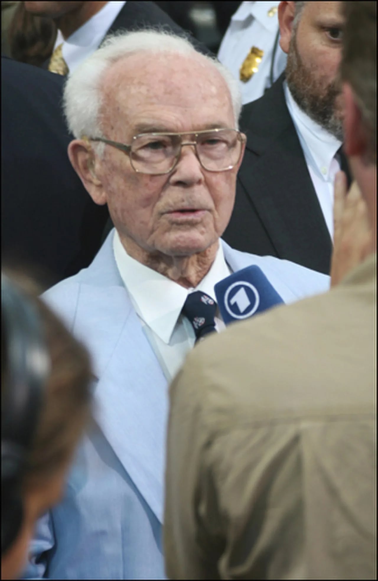 Portrait of Walter Walsh (1907–2014) – memorial page