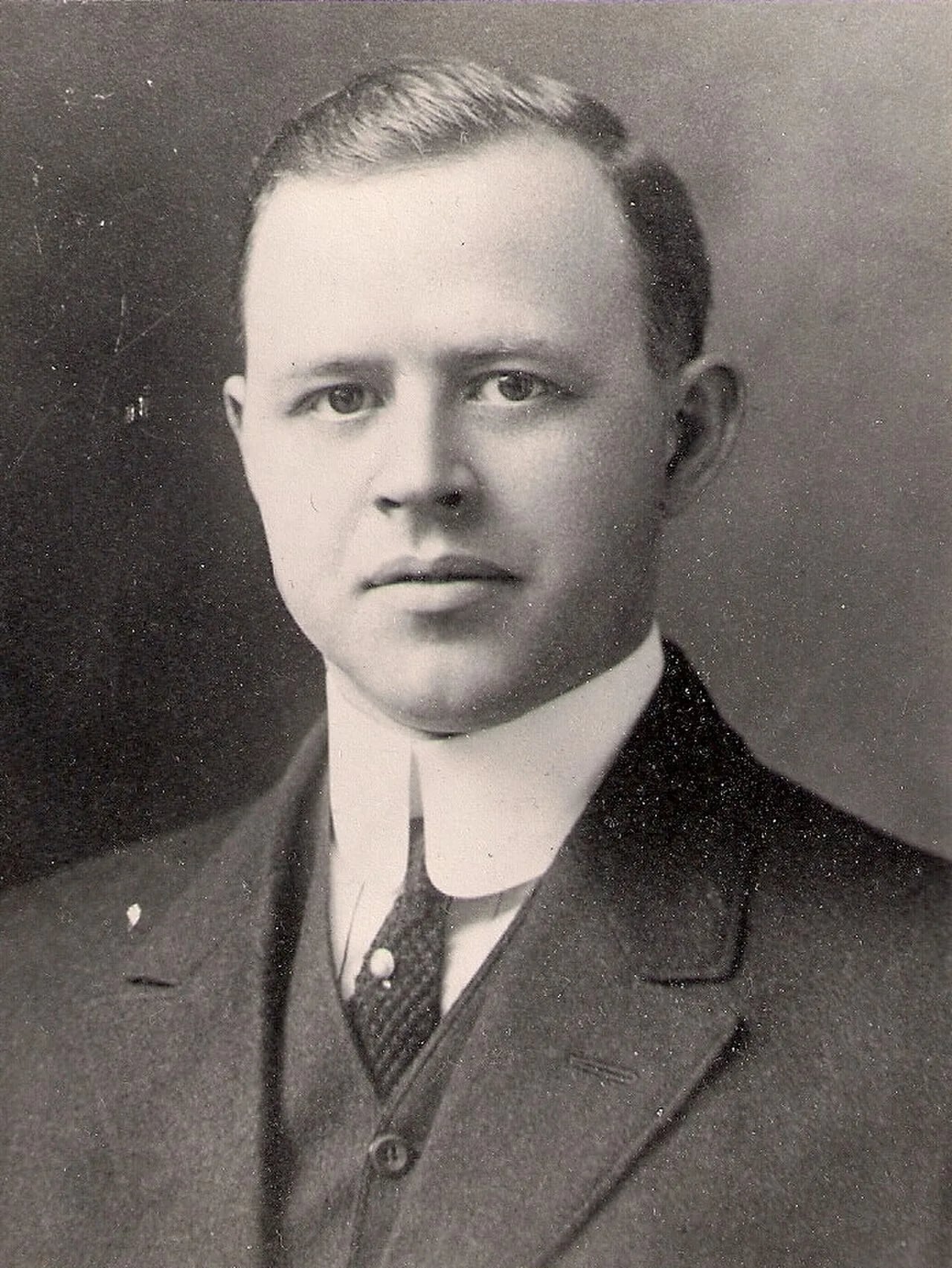 Portrait of William E. Carney (1878–1948) – memorial page