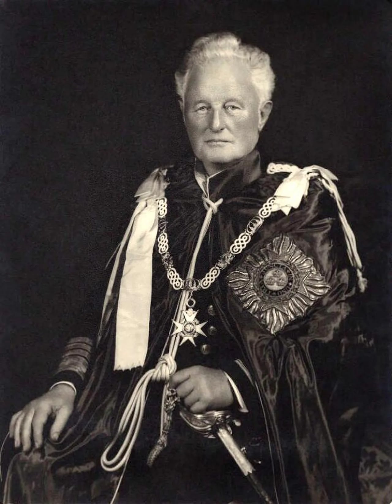 Porträt von William Milbourne James (1881–1973) – Gedenkseite