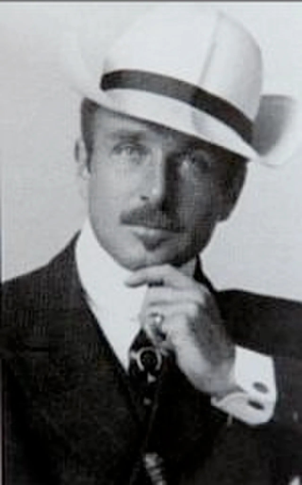 Portrait of Willis Sharpe Kilmer (1868–1940) – memorial page