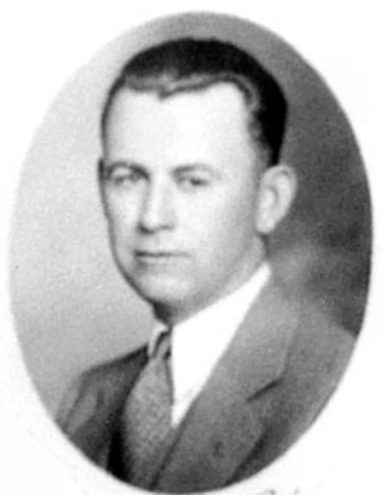 Portrait of Herman F. Krueger (1894–1991) – memorial page