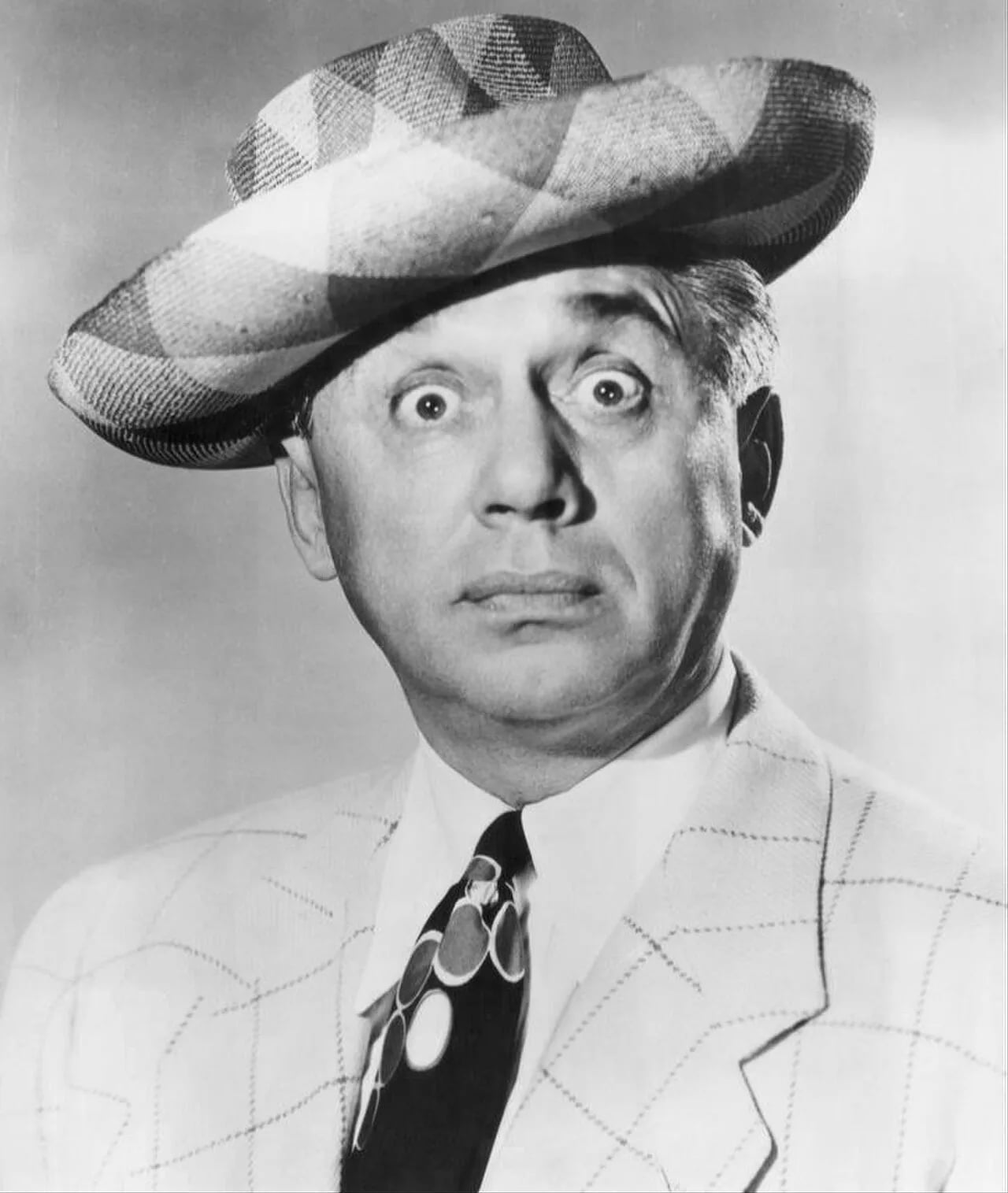 Portrait of Ole Olsen (1892–1963) – memorial page