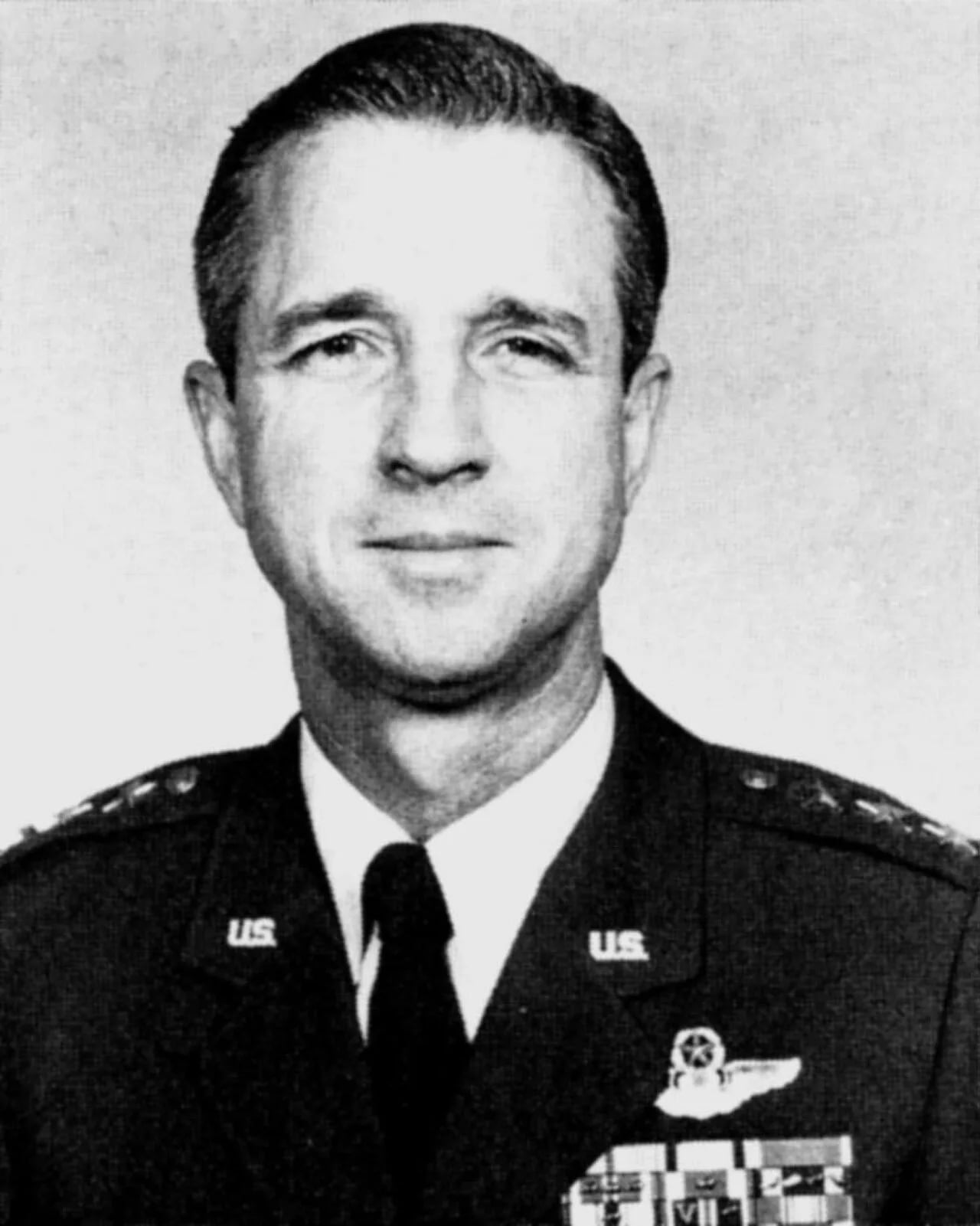 Portrait of John L. Pickitt (1933–2020) – memorial page