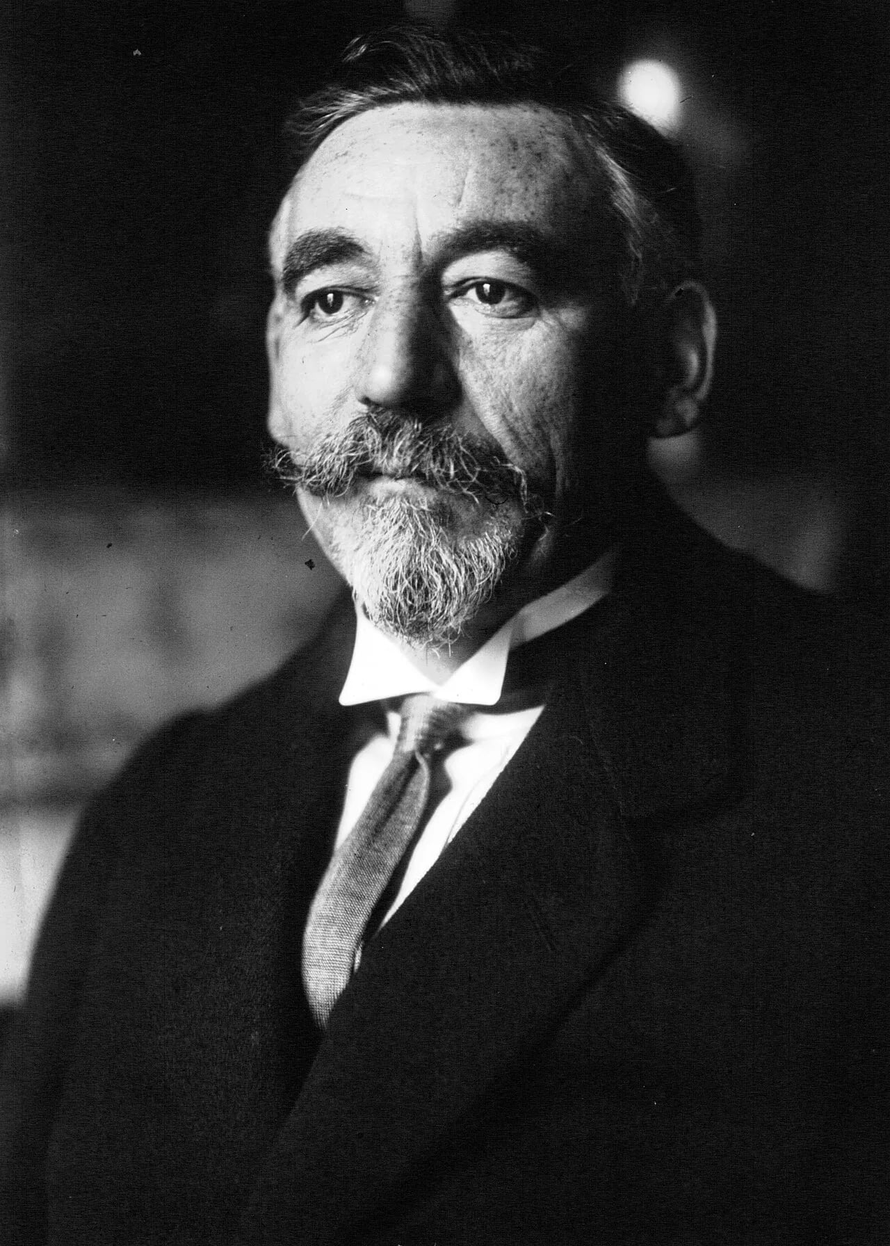 Porträt von François Fournier (1866–1941) – Gedenkseite
