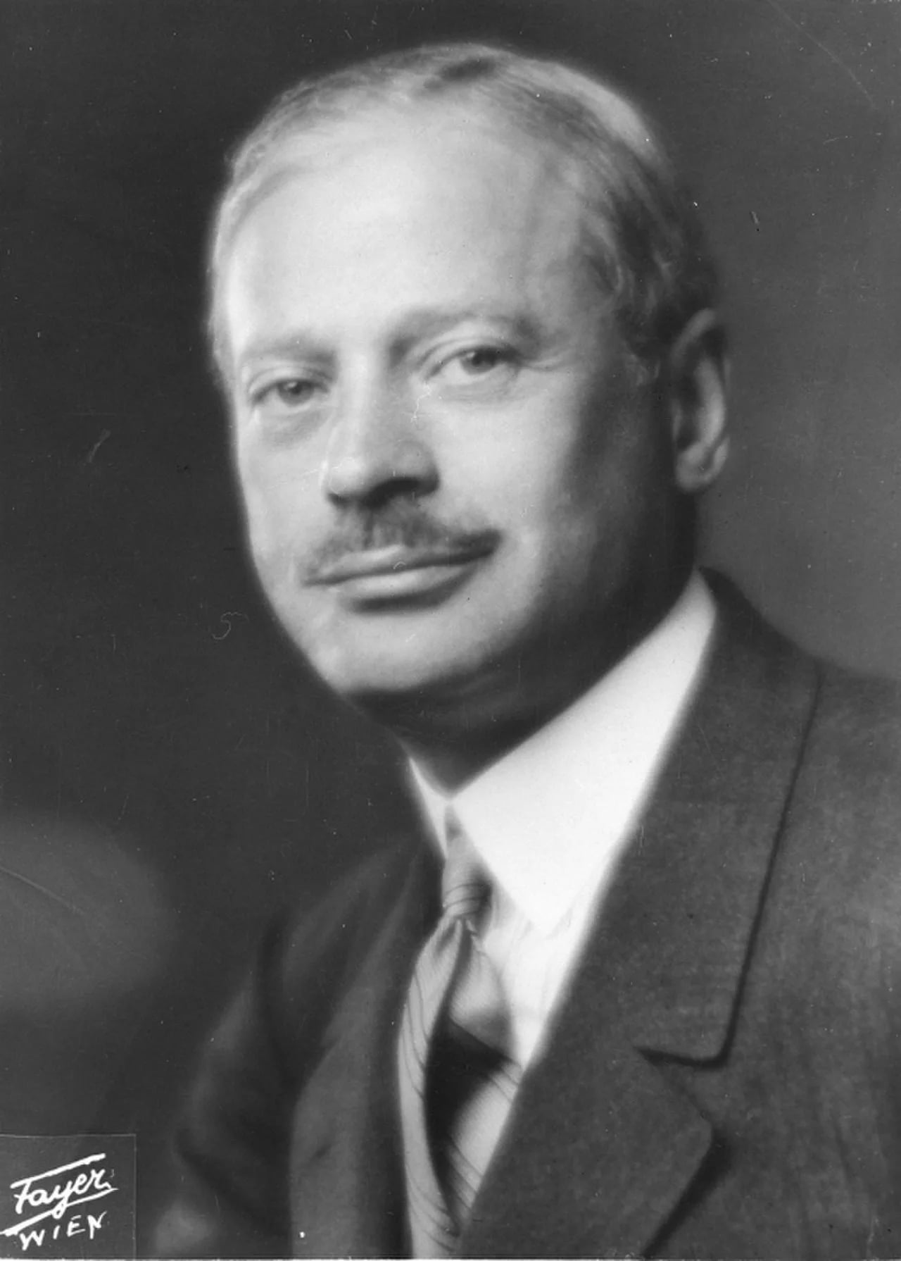 Porträt von Louis Nathaniel von Rothschild (1882–1955) – Gedenkseite